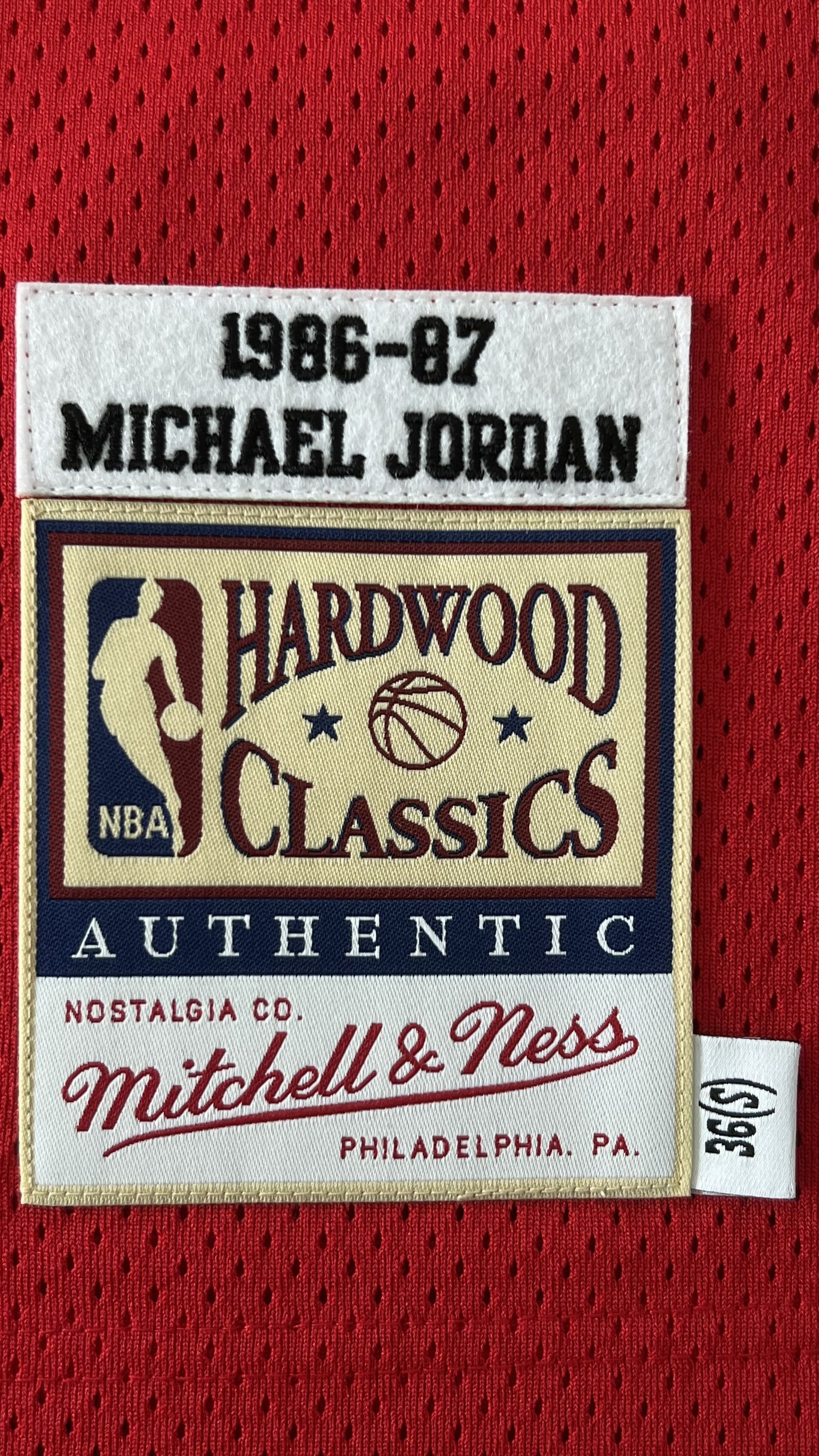 Mitchell & Ness Mitchell & Ness Bulls Michael Jordan Authentic Jersey Size US S / EU 44-46 / 1 - 8 Thumbnail