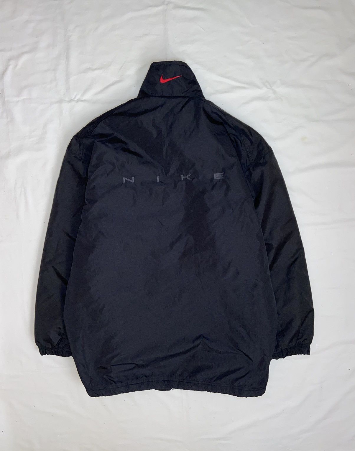 Nike × Vintage VINTAGE Y2K NIKE BIG LOGO LIGHT PUFFER JACKET SWOOSH DRILL Size US XL / EU 56 / 4 - 1 Thumbnail