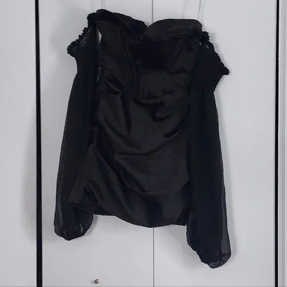 Other Black Off-Shoulder Blouse Size M / US 6-8 / IT 42-44 - 2 Thumbnail