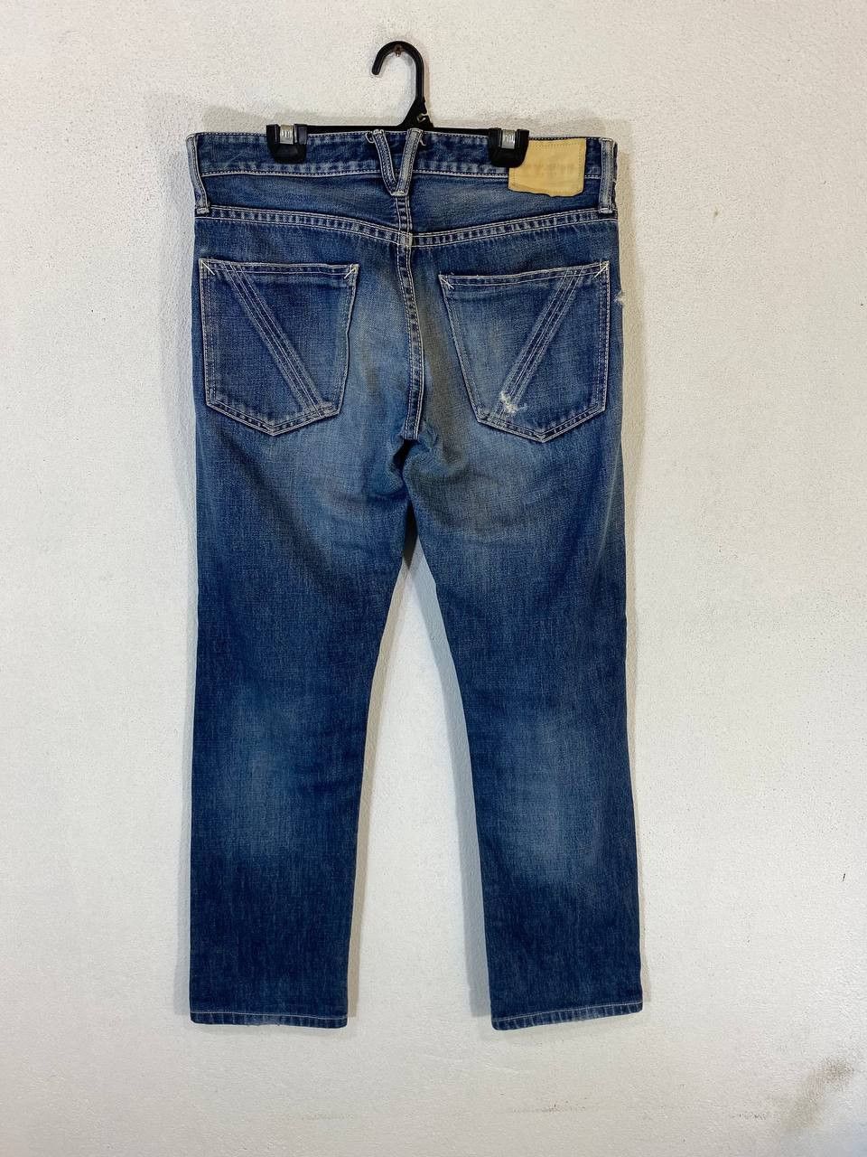 Vanquish vanquish japanese brands distressed denim nice design Size US 32 / EU 48 - 1 Thumbnail