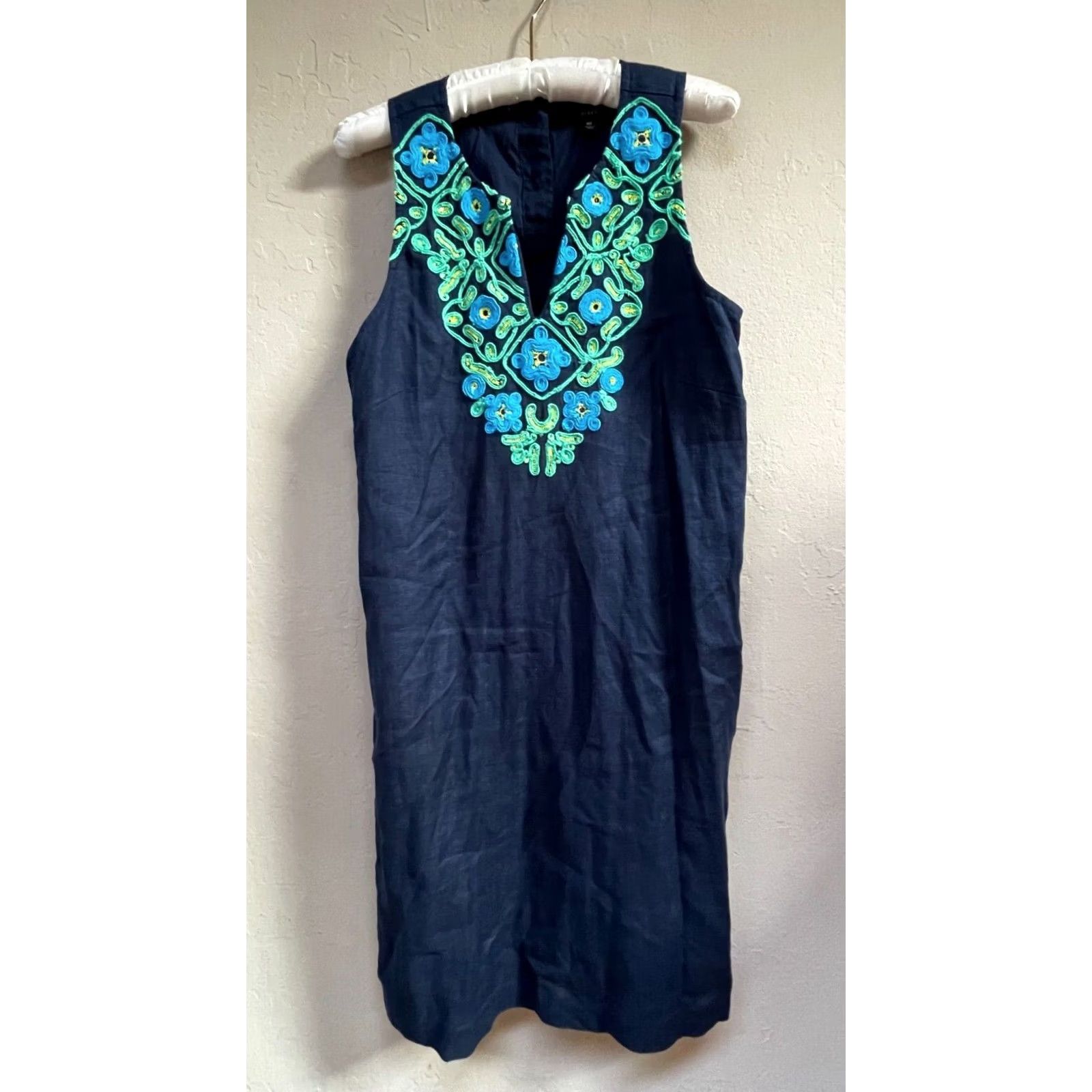 J.Crew J.Crew Linen Embroidered Button-Back Sleeveless Shift Dress Navy Medium Petite Navy Linen Embroidered Button Back Sleeveless Shift Dress Womens Size M / US 6-8 / IT 42-44 - 2 Thumbnail