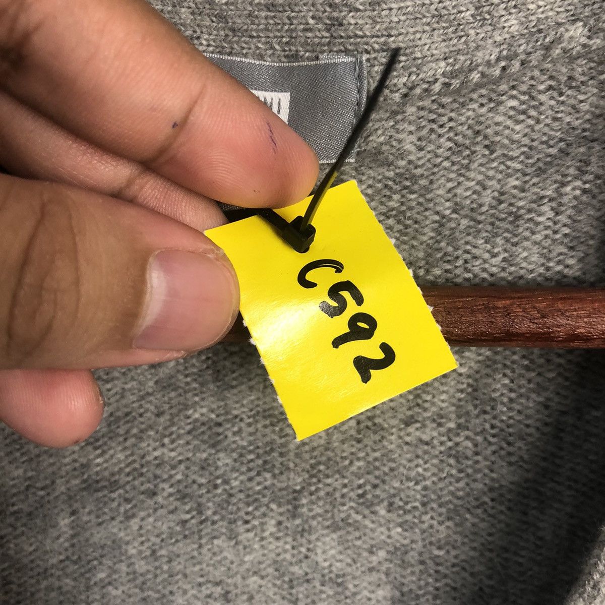 Aran Isles Knitwear × Uniqlo DL Uniqlo japan vintage Gray Cardigan Knitwear #C592 Size US M / EU 48-50 / 2 - 10 Thumbnail