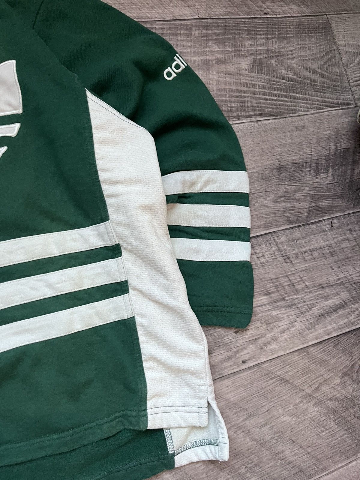 Adidas Vintage Adidas Trefoil Sweatshirt Big Logo Crewneck Size US M / EU 48-50 / 2 - 6 Thumbnail