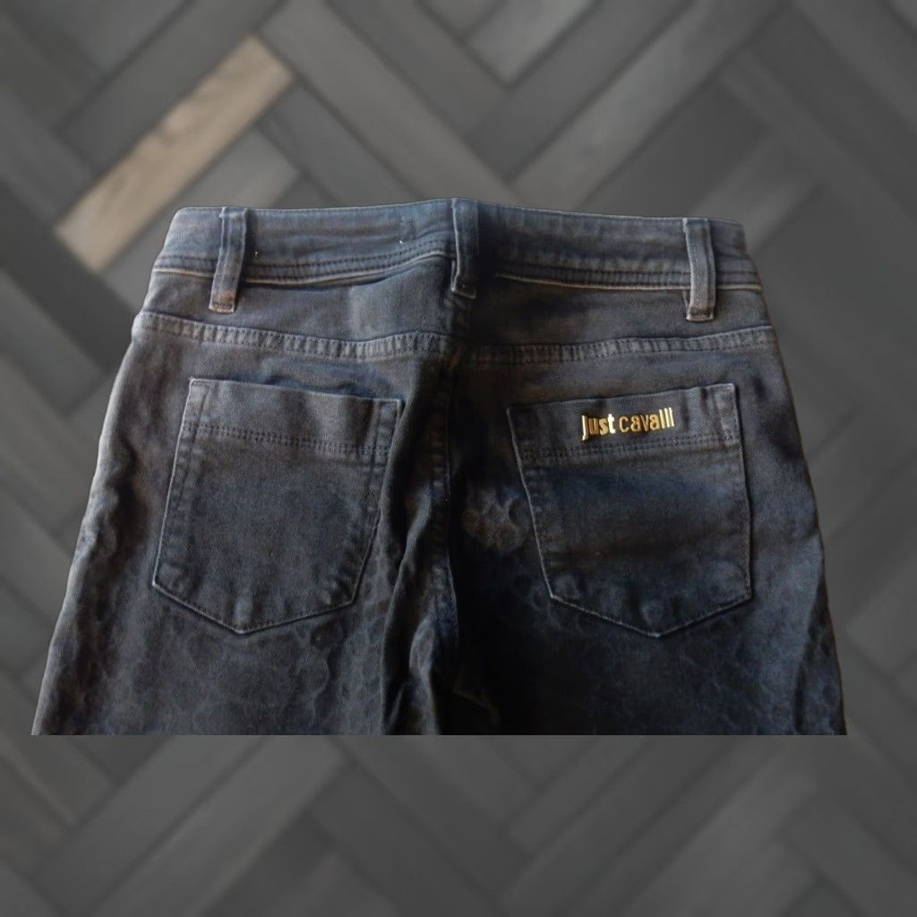 Just Cavalli VINTAGE Just Cavalli Women's Denim Jeans Size 25x31 Skinny Animal Print Black Reptile Fashion Size 42" / US 20 - 1 Thumbnail