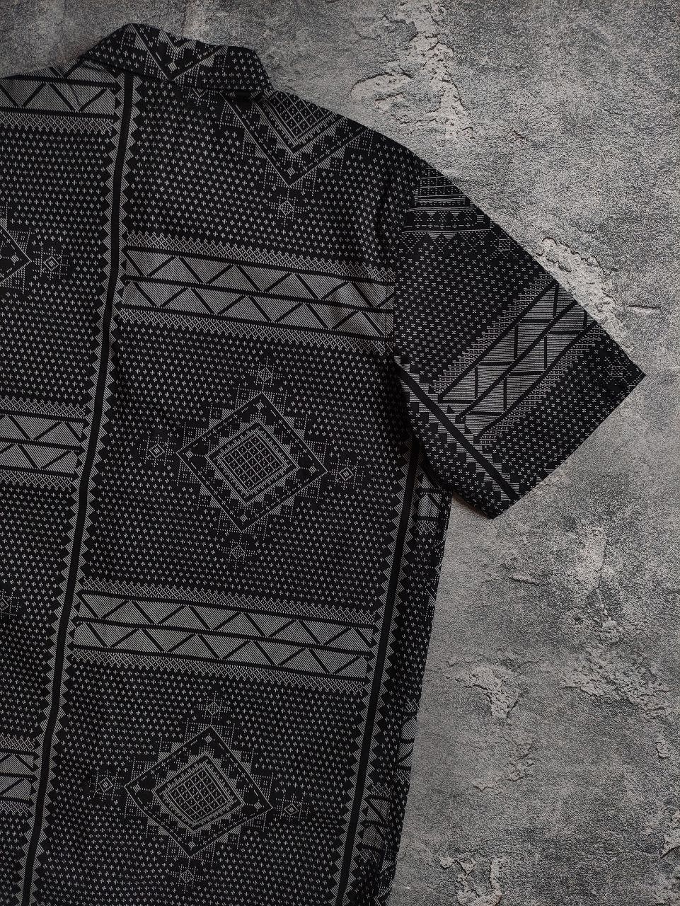 Carhartt Carhartt Men's Shirt – Size M – Black/Grey Tribal Pattern Size US M / EU 48-50 / 2 - 7 Thumbnail