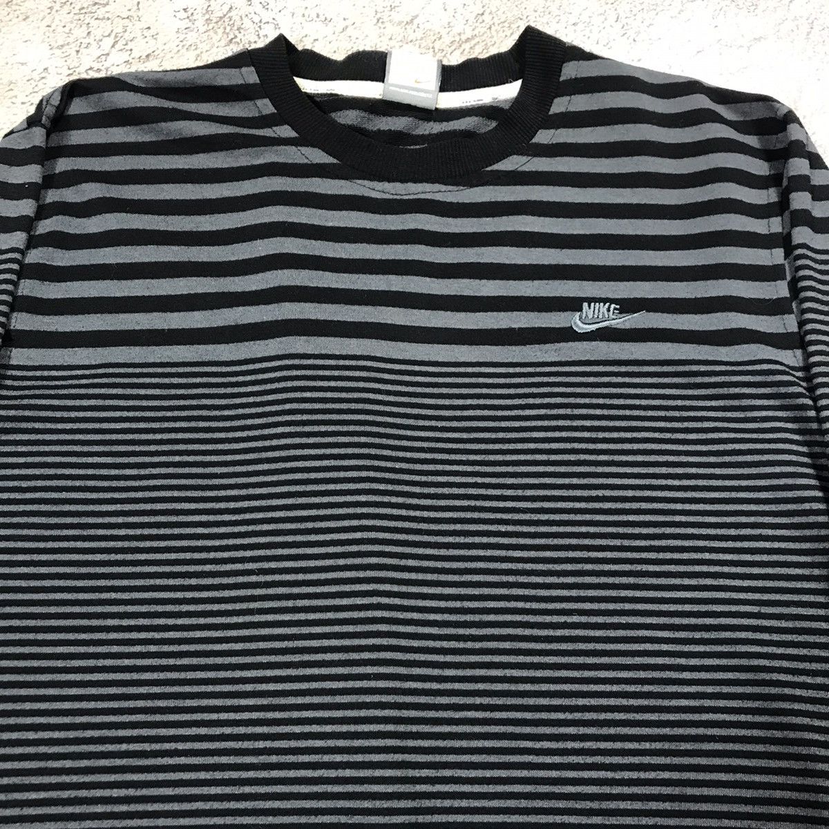 Vintage Vintage Nike Striped Crewneck Sweatshirt Streetwear 90s M Size US M / EU 48-50 / 2 - 2 Thumbnail
