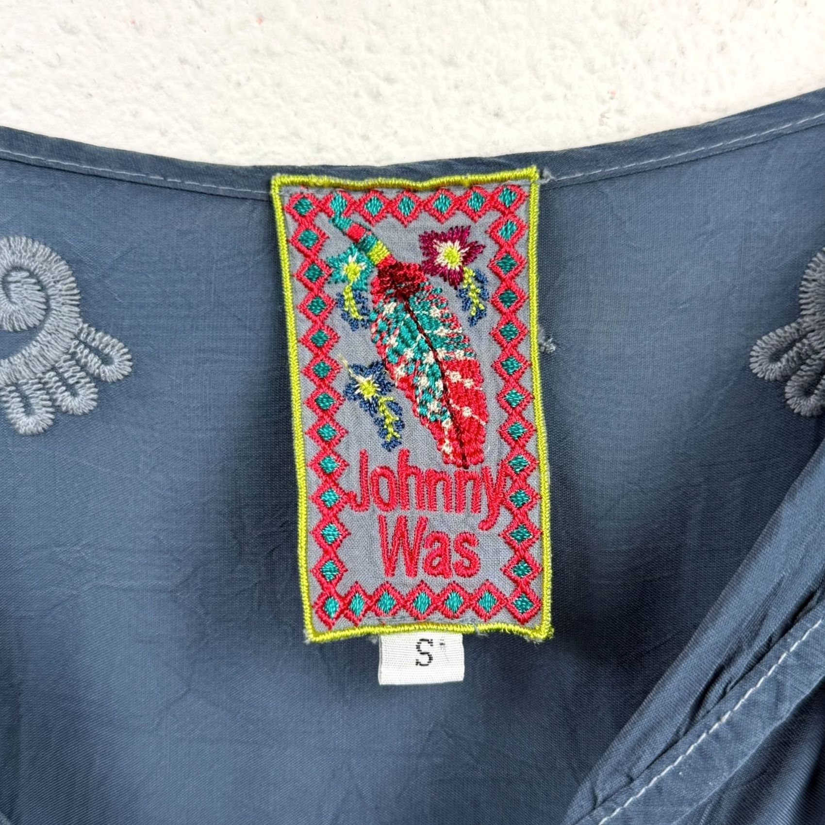 Johnny Was Johnny Was Blouse Womens S Blue Embroidered Rayon Sheer Floral Boho Tunic Shirt 3/4 Sleeve V-Neck Pullover Casual Party (1960s) Size S / US 4 / IT 40 - 3 Thumbnail