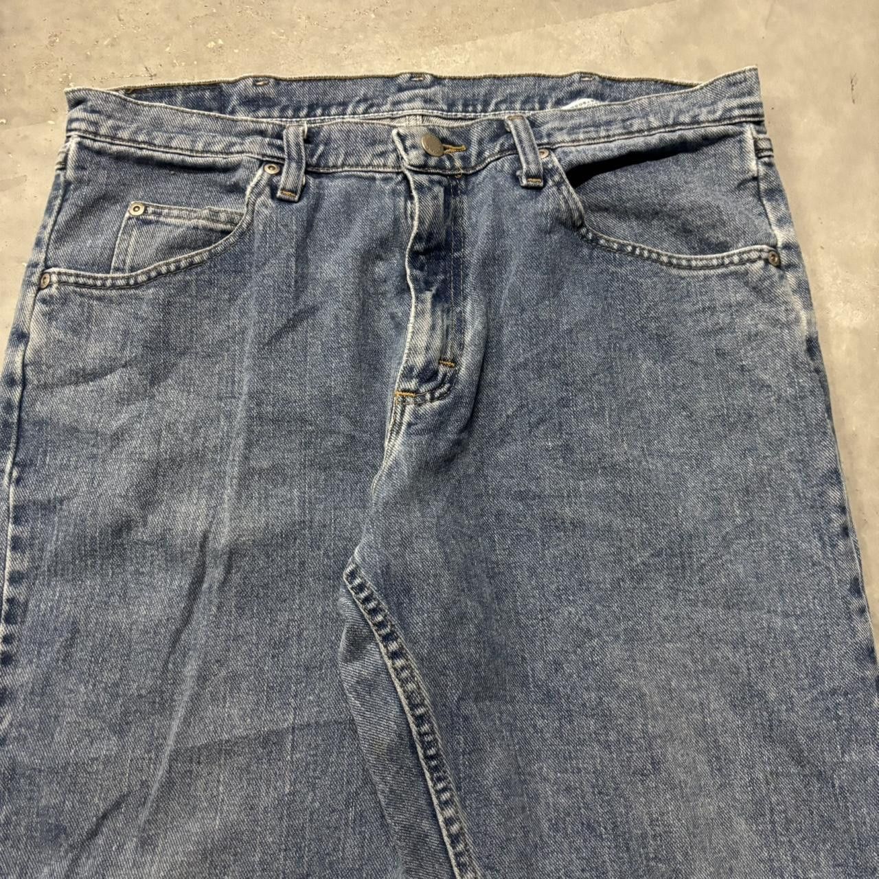 Japanese Brand × Vintage Crazy Vintage Y2K/2000s Medium Wash Essential Denim Jeans! Size US 34 / EU 50 - 5 Thumbnail