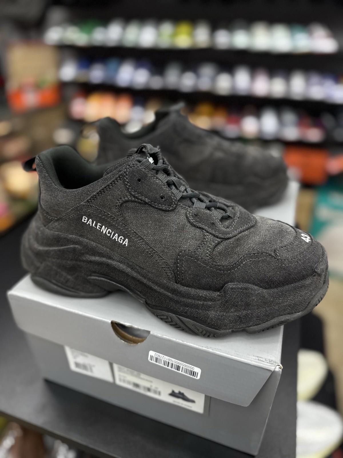 Balenciaga Balenciaga Triple S Denim Size 10US/43EU $1150 Retail Size US 10 / EU 43 - 7 Thumbnail