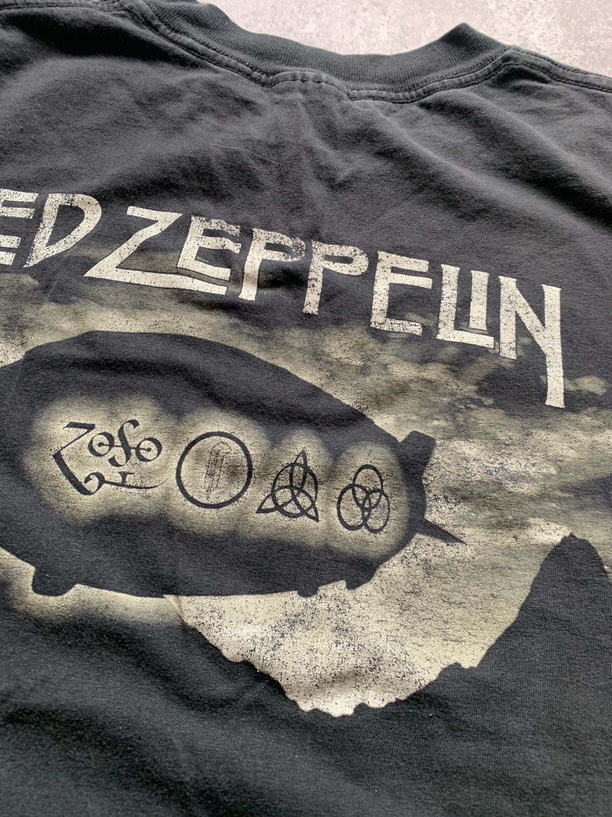 Band Tees 🔥VINTAGE LED ZEPPELIN ZOSO 90s T-SHIRT TEE Size US L / EU 52-54 / 3 - 7 Thumbnail