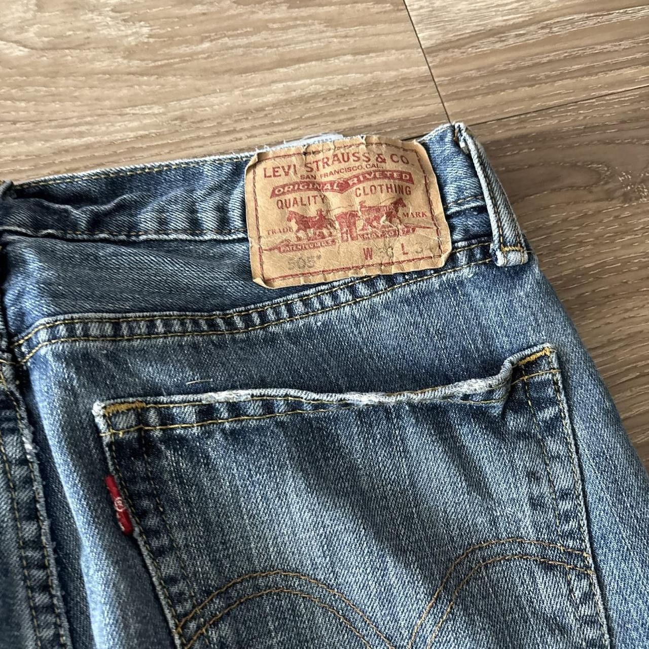 Levi's Crazy Vintage Y2K/2000s Levis Medium Wash Essential Denim Jeans! 32x33 Size US 32 / EU 48 - 7 Thumbnail