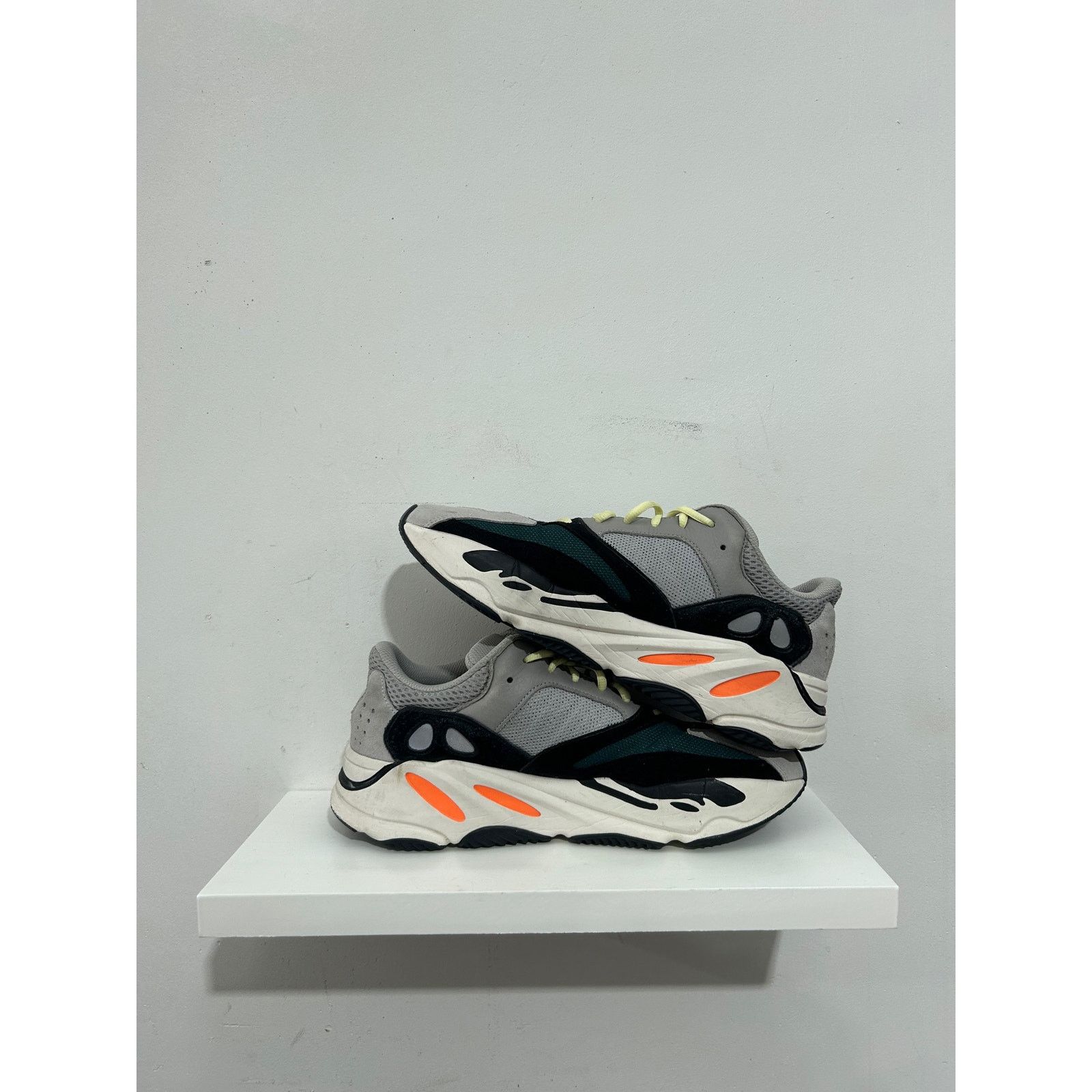 Adidas ADIDAS YEEZY 700 WAVE RUNNER SIZE 12 Size US 12 / EU 45 - 1 Thumbnail