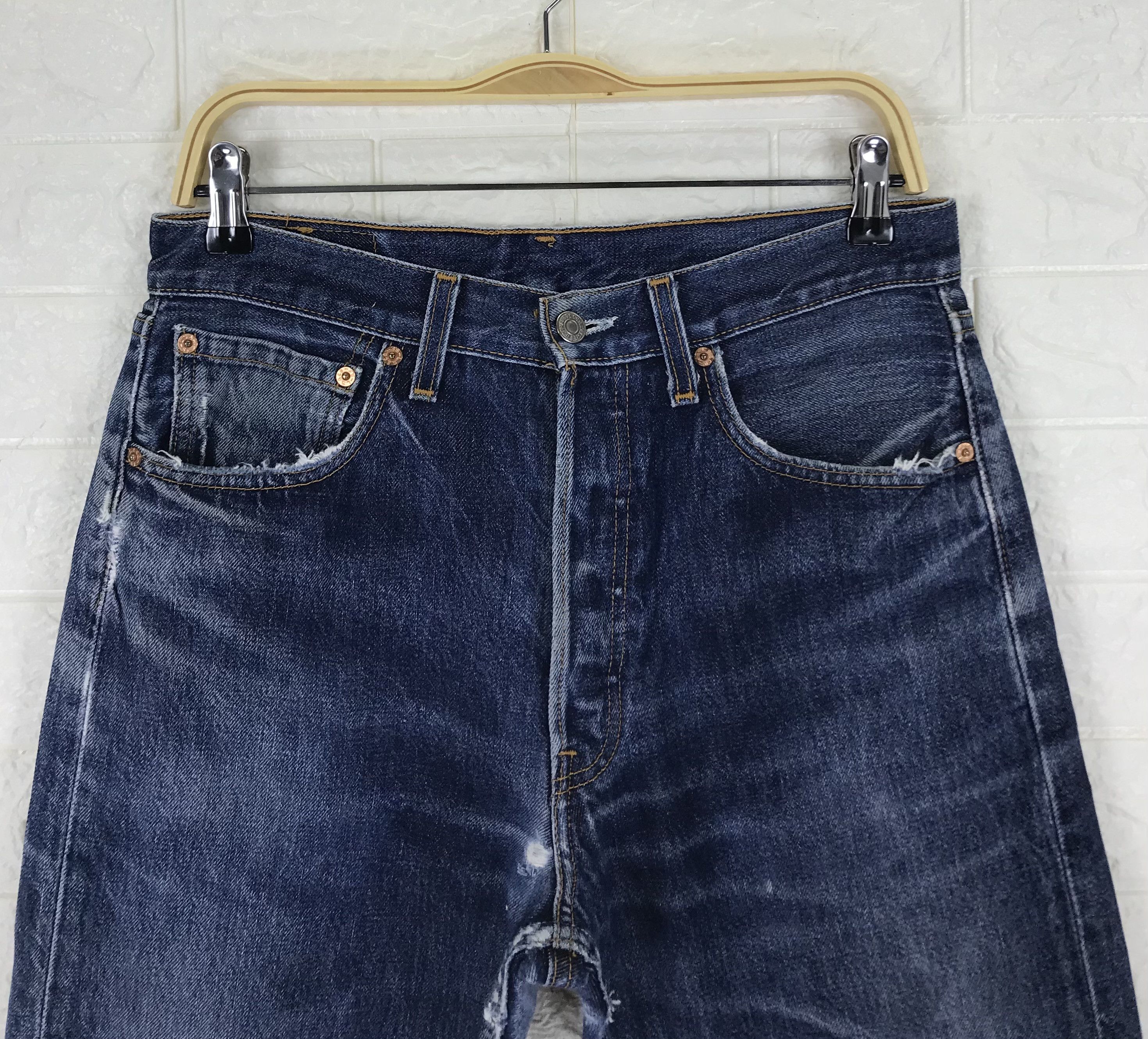 Levi's Vintage Levi's 501 Stone Wash Jeans Size US 31 - 2 Thumbnail