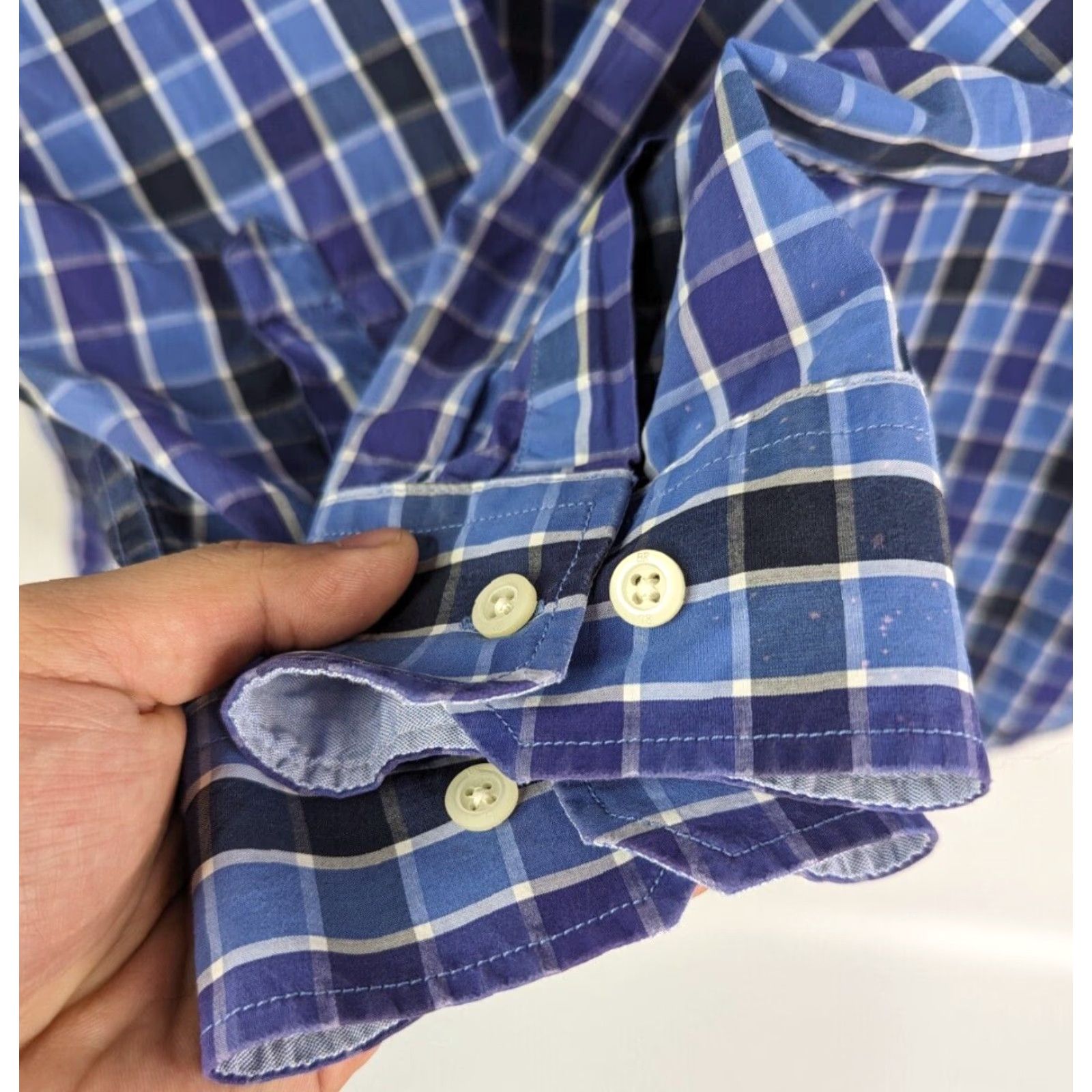 Banana Republic VINTAGE: No Banana Republic Soft Wash Slim Fit Button Shirt Mens XL Blue Plaid (Defect) Button-Up Shirt Mens XL Blue Plaid N/A Size US XL / EU 56 / 4 - 3 Thumbnail