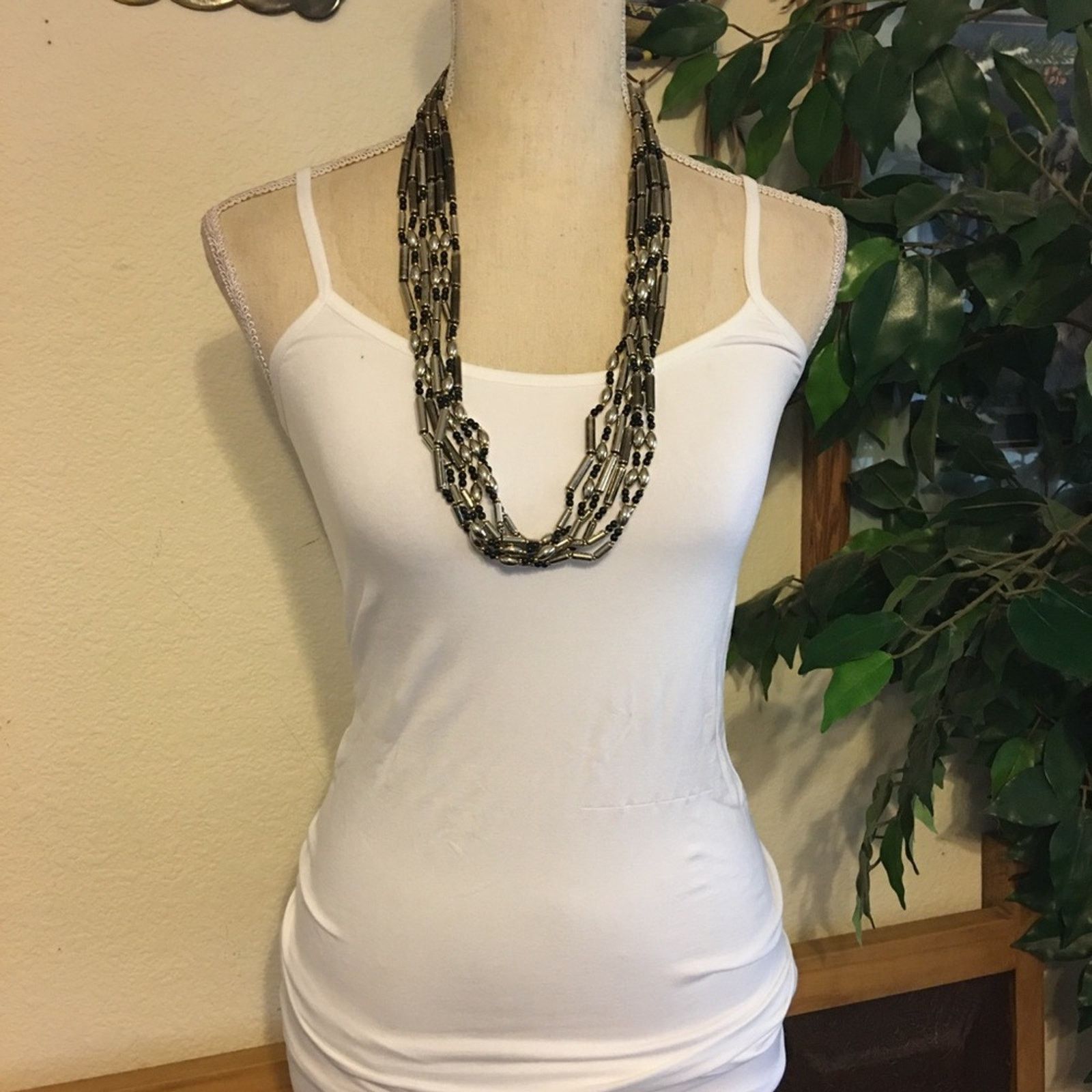 Vintage Vintage 70s multi strand gold/black bead necklace Size ONE SIZE - 4 Thumbnail