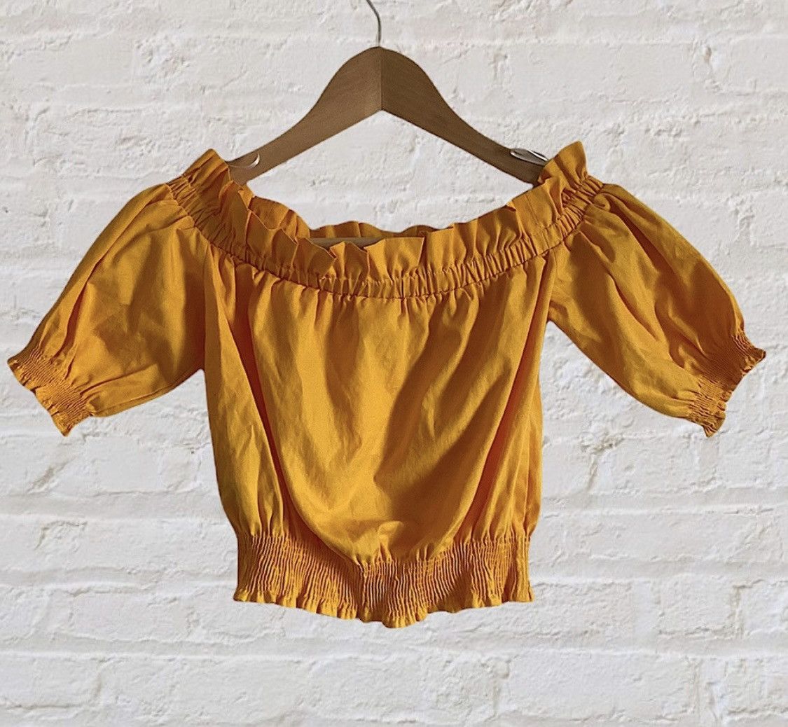 H&M H&M SHORT SLEEVE OFF SHOULDER RUFFLED CROP TOP Size XS / US 0-2 / IT 36-38 - 7 Thumbnail