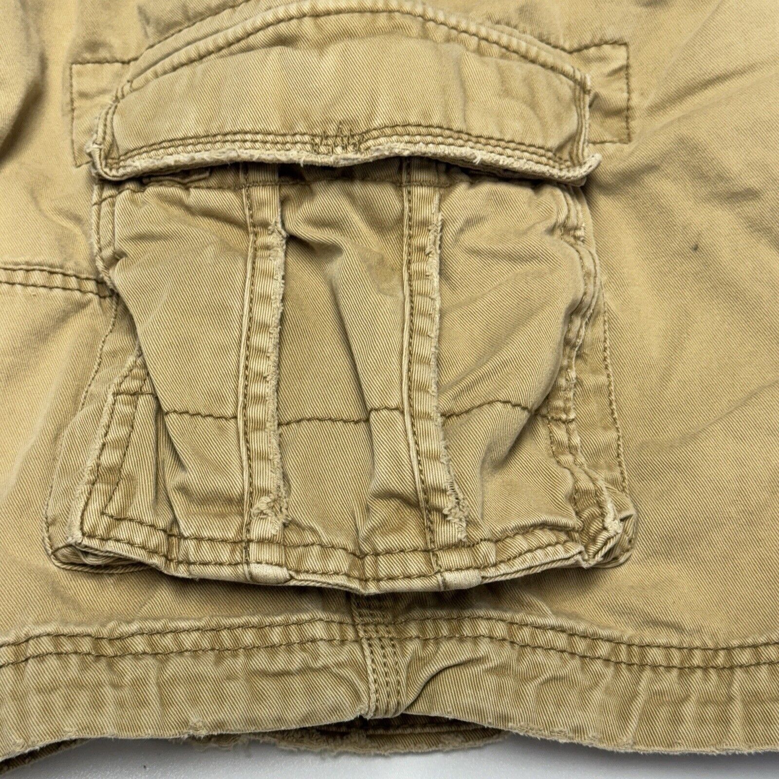 Aeropostale Vintage Aeropostale Cargo Utility Shorts Mens 31 Brown Tan P Size US 31 - 6 Thumbnail