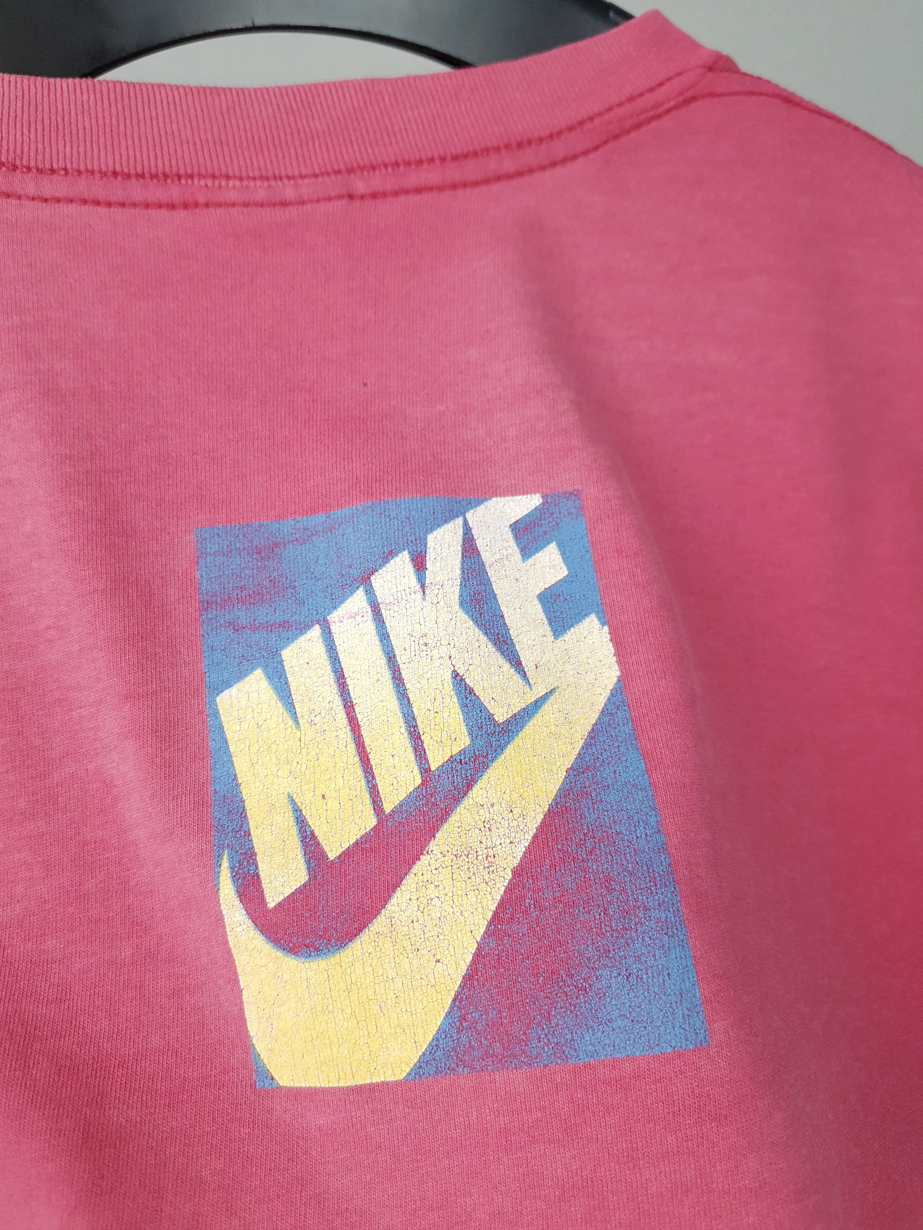 Jordan Brand 80s Nike Air Jordan AOP Looney Tunes Pink Crewneck T Shirt Size US M / EU 48-50 / 2 - 7 Thumbnail