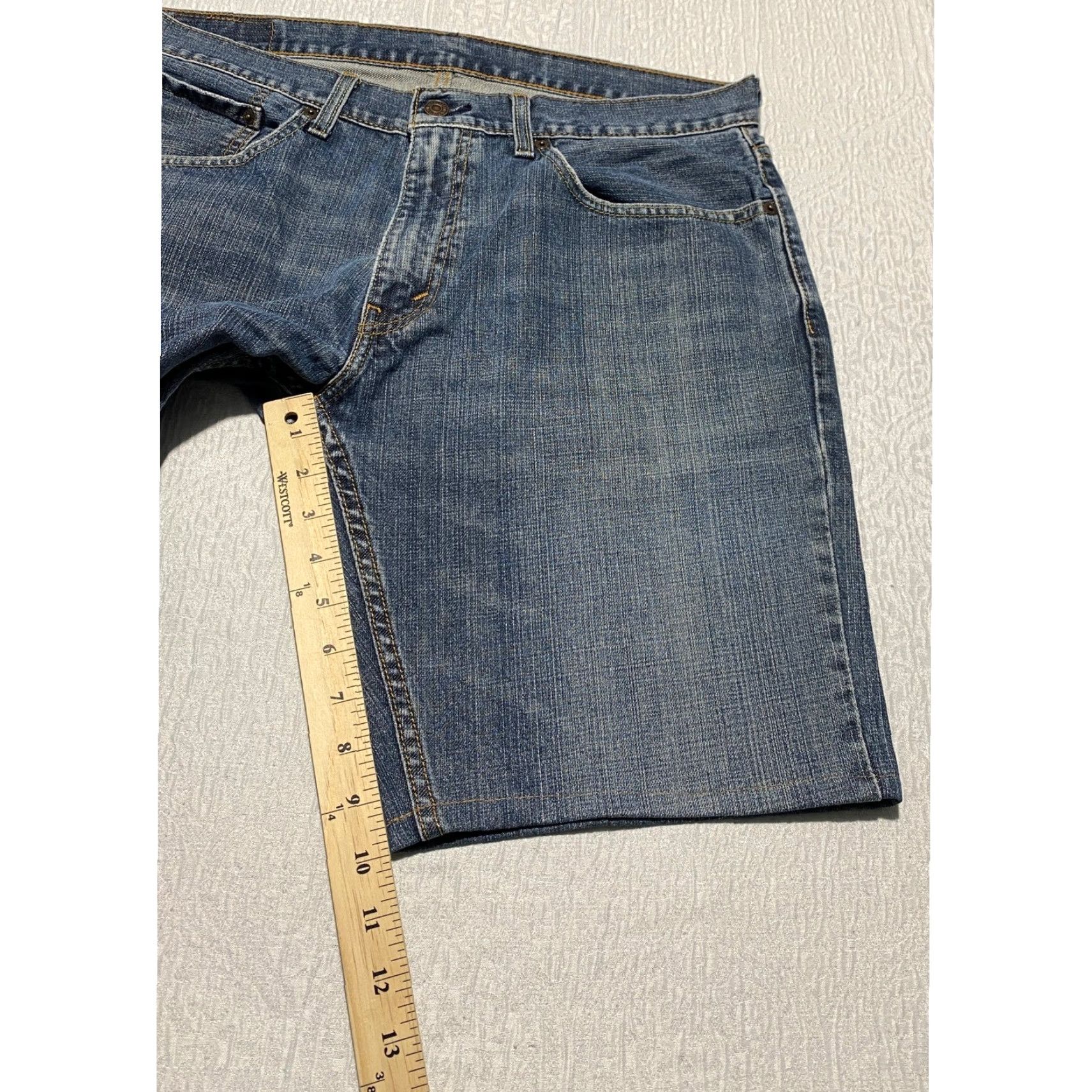 Levi's Levi's 559 Jean Shorts Men 35×10 Blue Cutoff Denim Jorts Whiskers Bermuda 5-Pocket Casual Summer Size US 35 - 7 Thumbnail