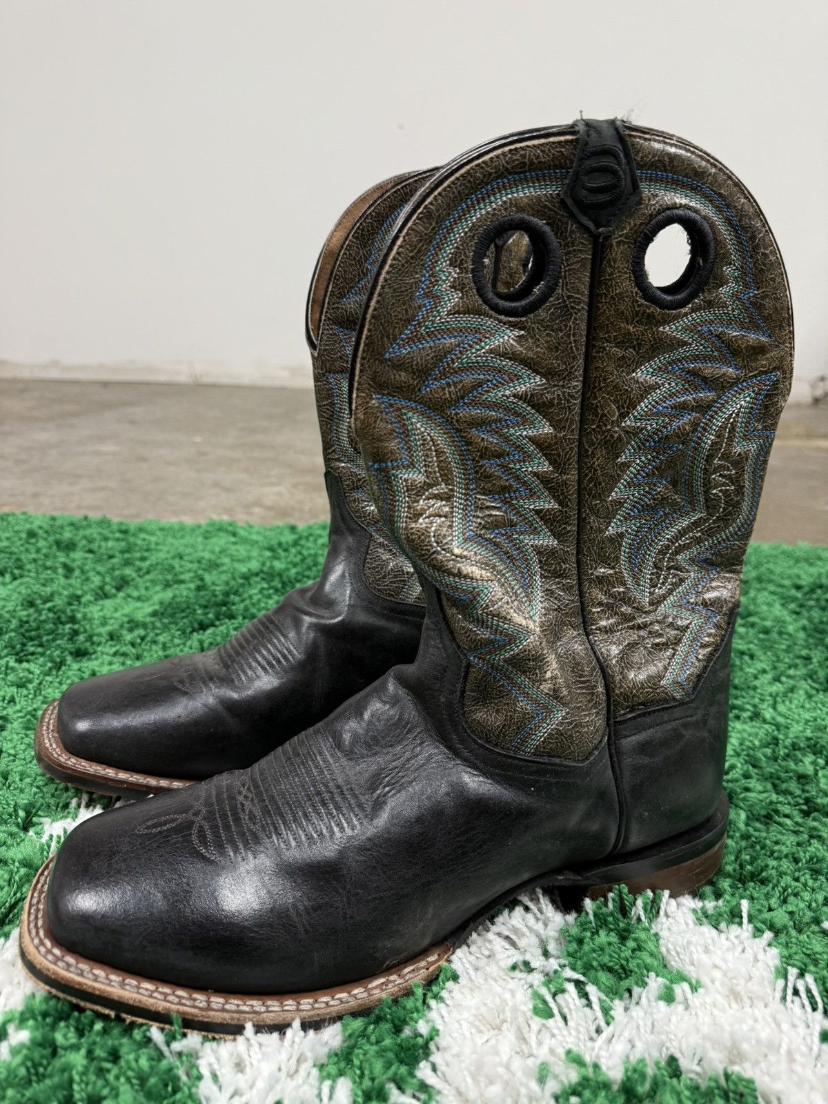 Dan Post Dan Post Embroidered Leather Black Square Toe Cowboy Boot 11 Size US 11 / EU 44 - 2 Thumbnail