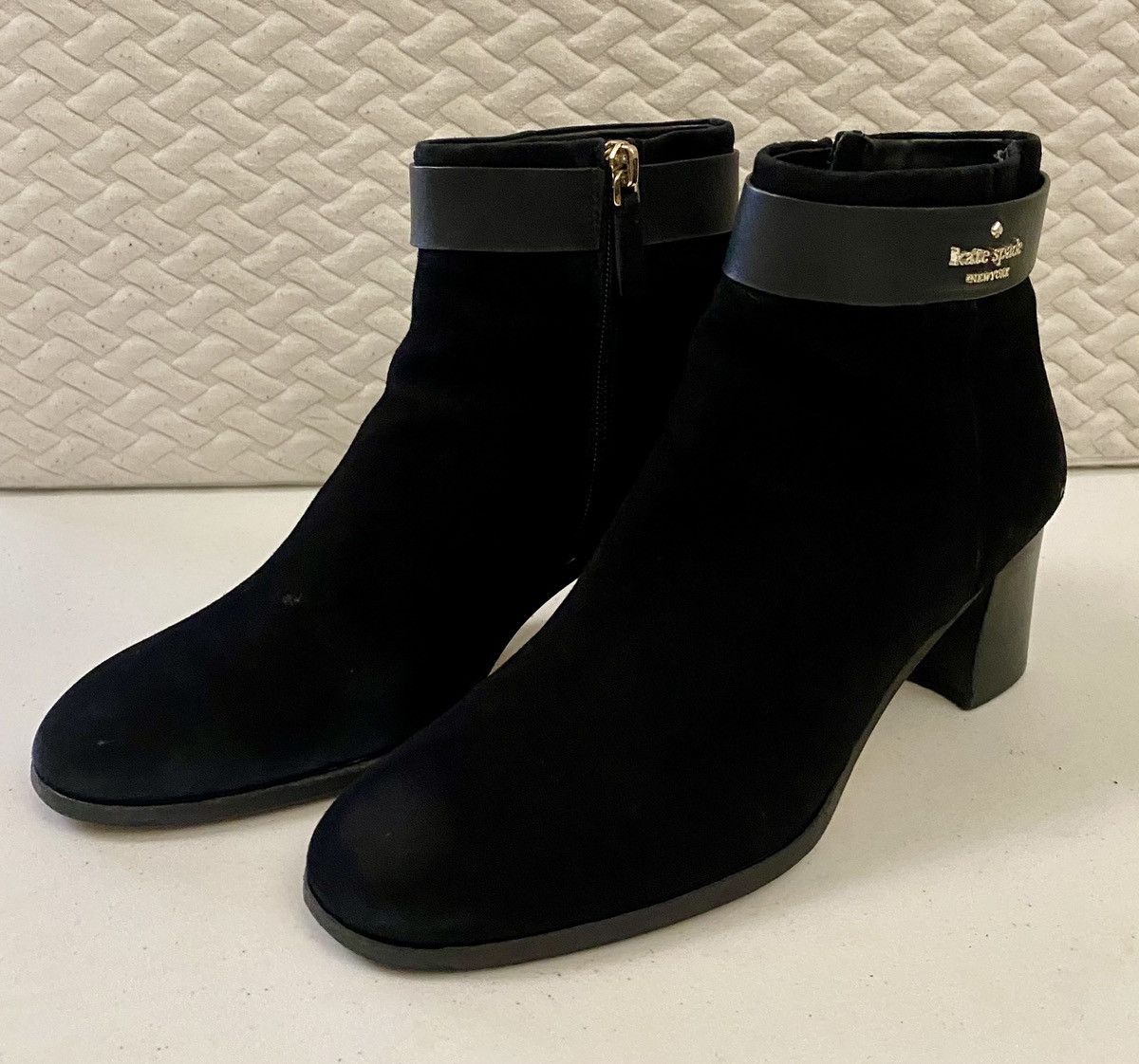 Kate Spade Kate Spade NY Black Suede Logo Ankle Morgan Bootie 9 US VGC Size US 9 / IT 39 - 1 Thumbnail