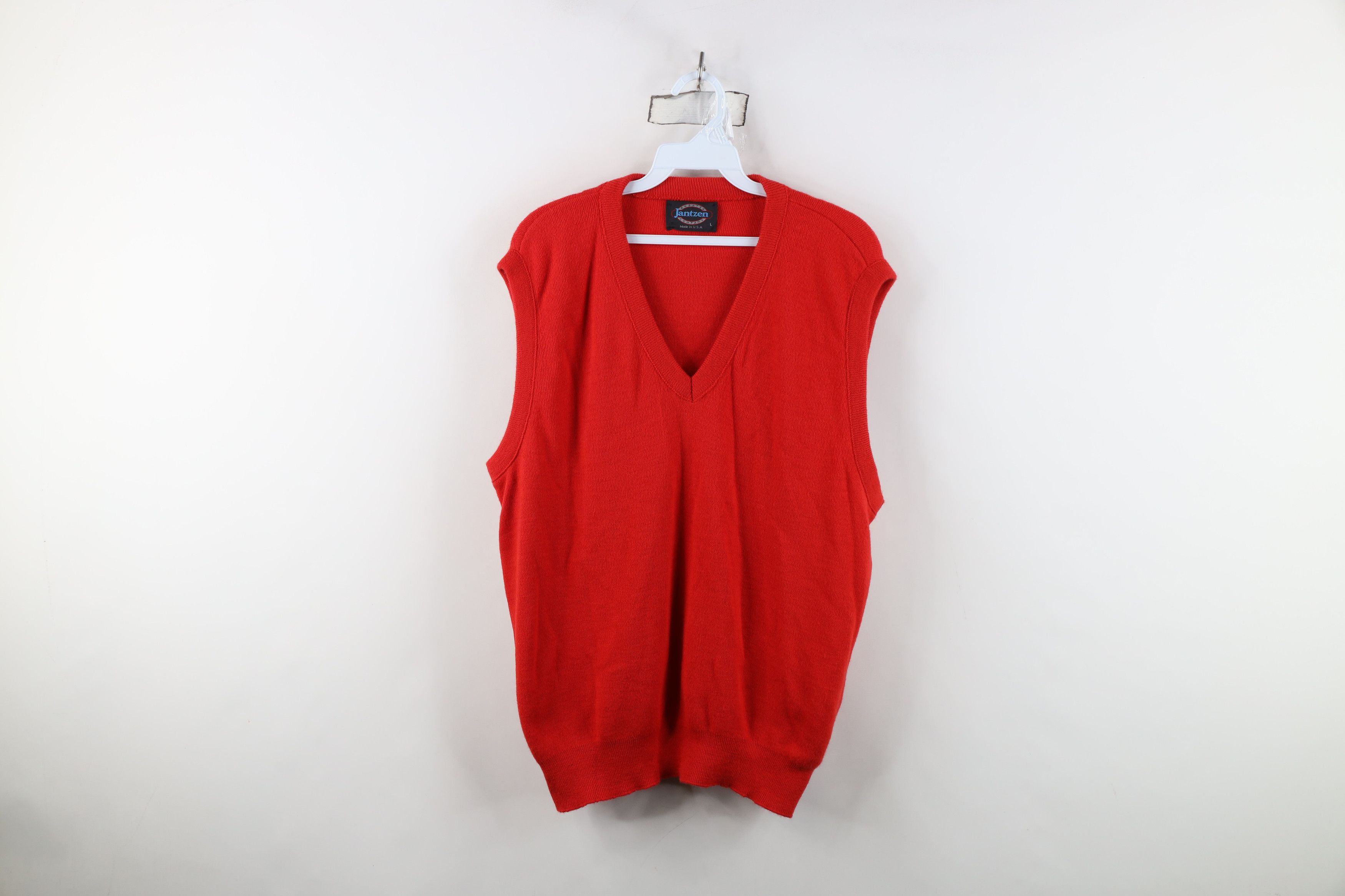 Vintage Vintage 70s Streetwear Knit V-Neck Sweater Vest Red USA Size US L / EU 52-54 / 3 - 1 Thumbnail