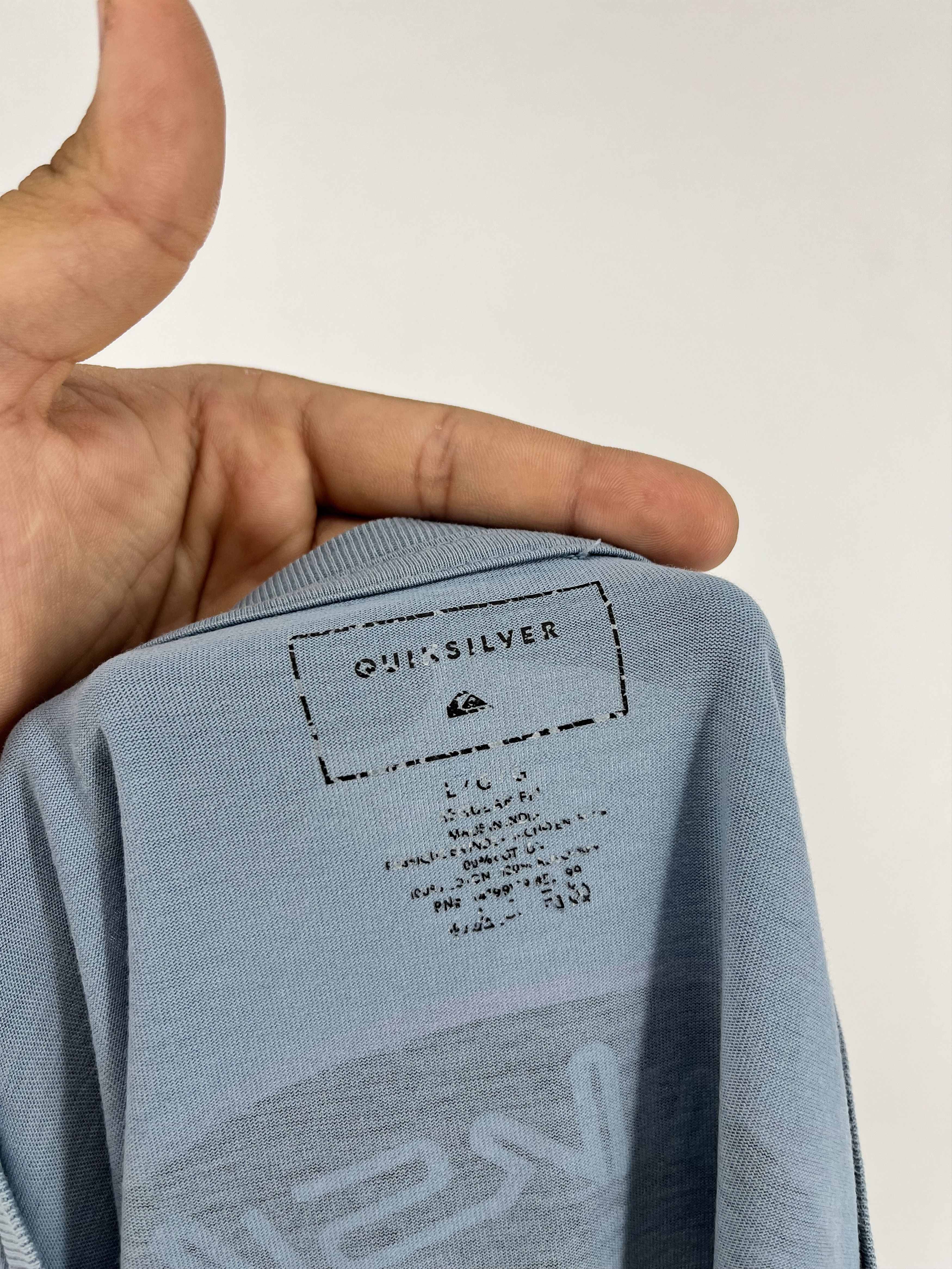 Quiksilver Vintage Quiksilver T-Shirt Medium Gray Surf Skateboard y2k Size US L / EU 52-54 / 3 - 9 Thumbnail