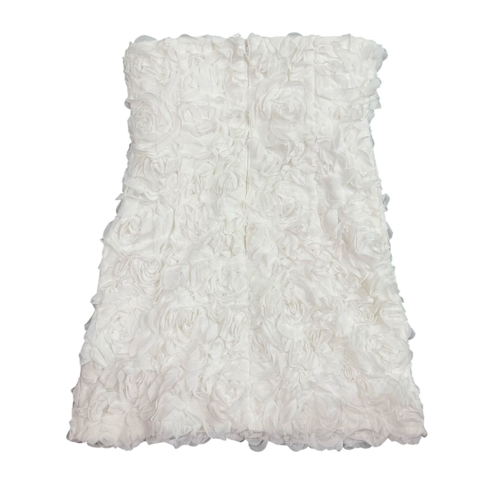 Lovers and Friends Lovers and Friends Lucia Mini Dress in White, Size M Size M / US 6-8 / IT 42-44 - 5 Thumbnail