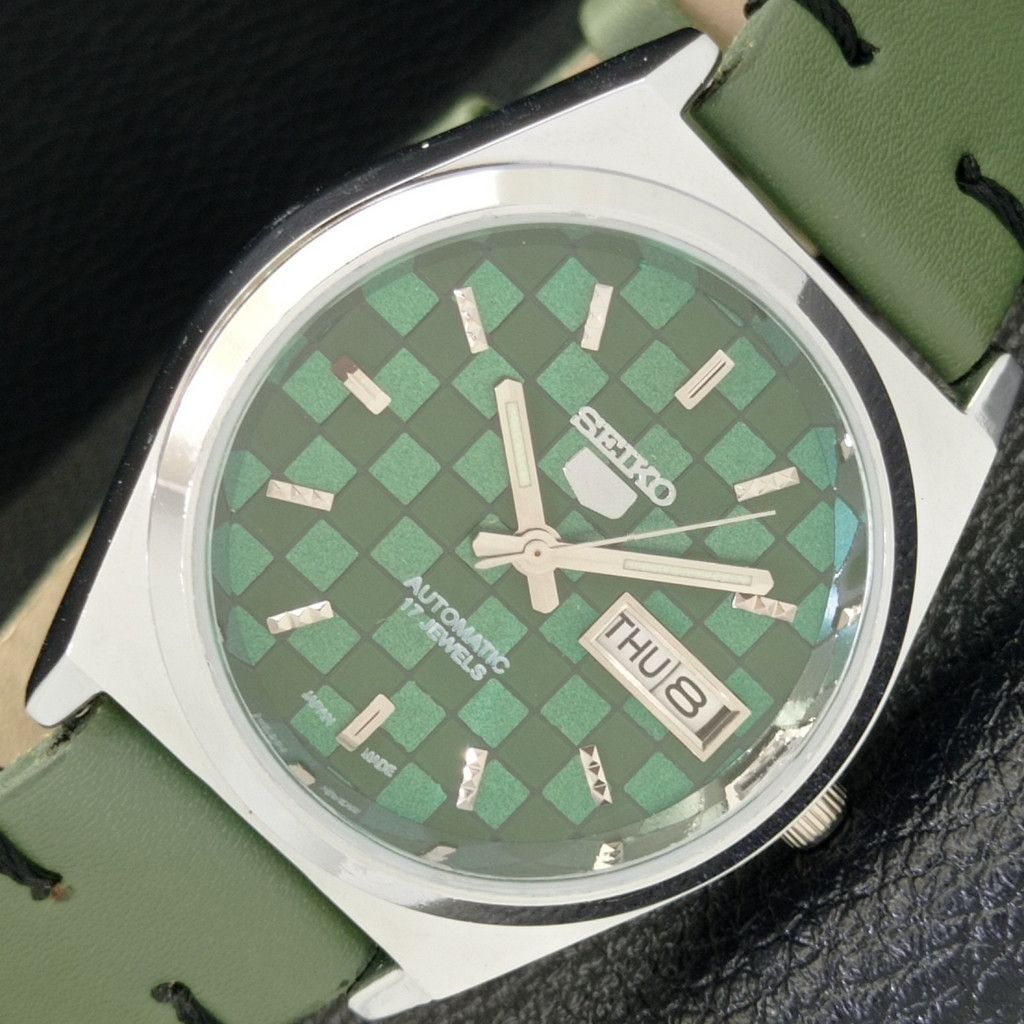 REFURBISHED VINTAGE SEIKO 5 AUTO JAPAN MENS WATCH a440223