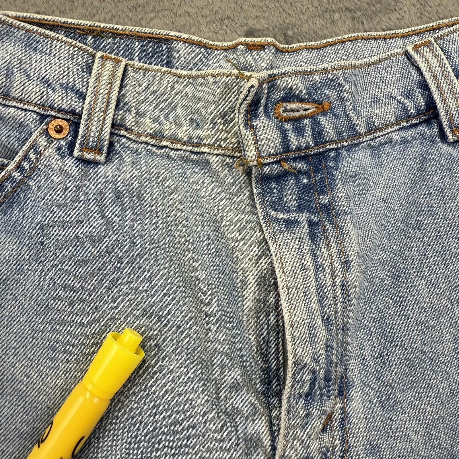 Levi's Levi's Women's High-Waisted Light Wash Denim Shorts Size 30" / US 8 / IT 44 - 5 Thumbnail