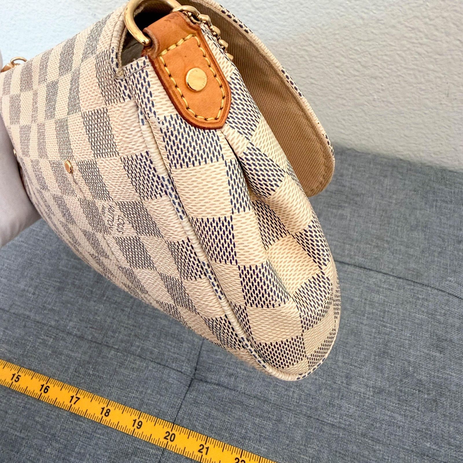 Louis Vuitton Authentic LV Damier Azur Favorite PM Crossbody Bag Size ONE SIZE - 4 Thumbnail