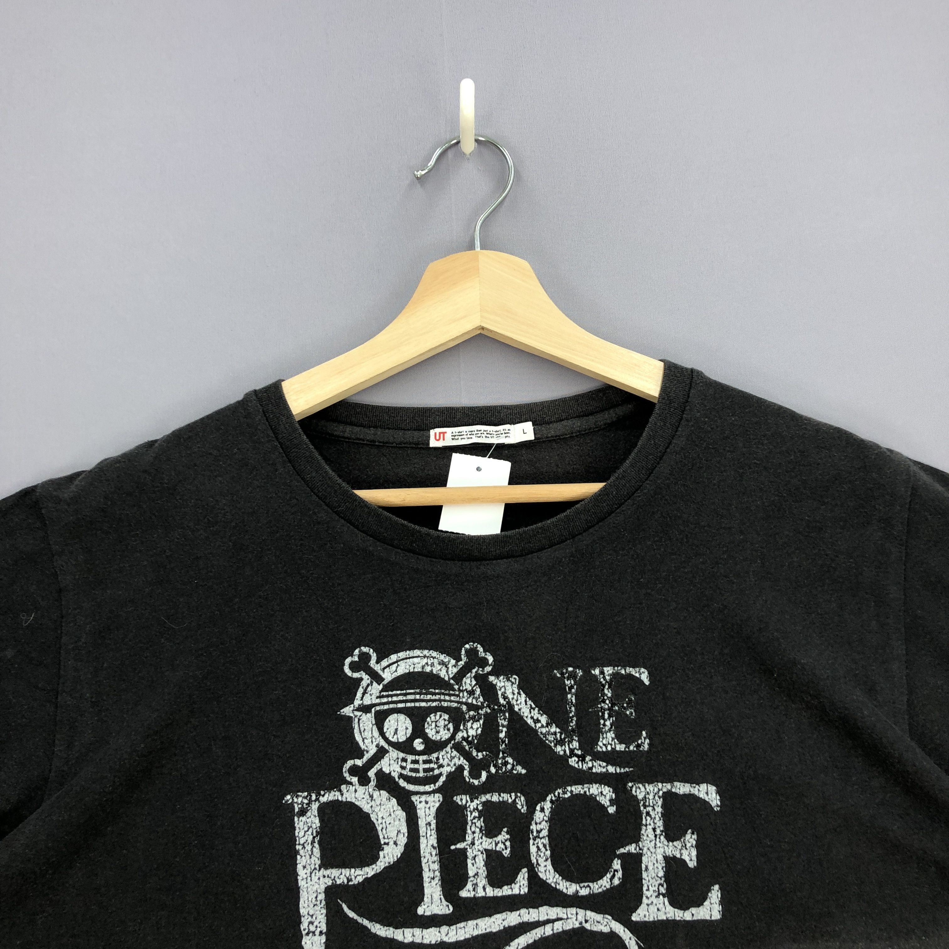 Anime Vintage One Piece T Shirt Japanese Anime Cartoon Tees Size US M / EU 48-50 / 2 - 3 Thumbnail
