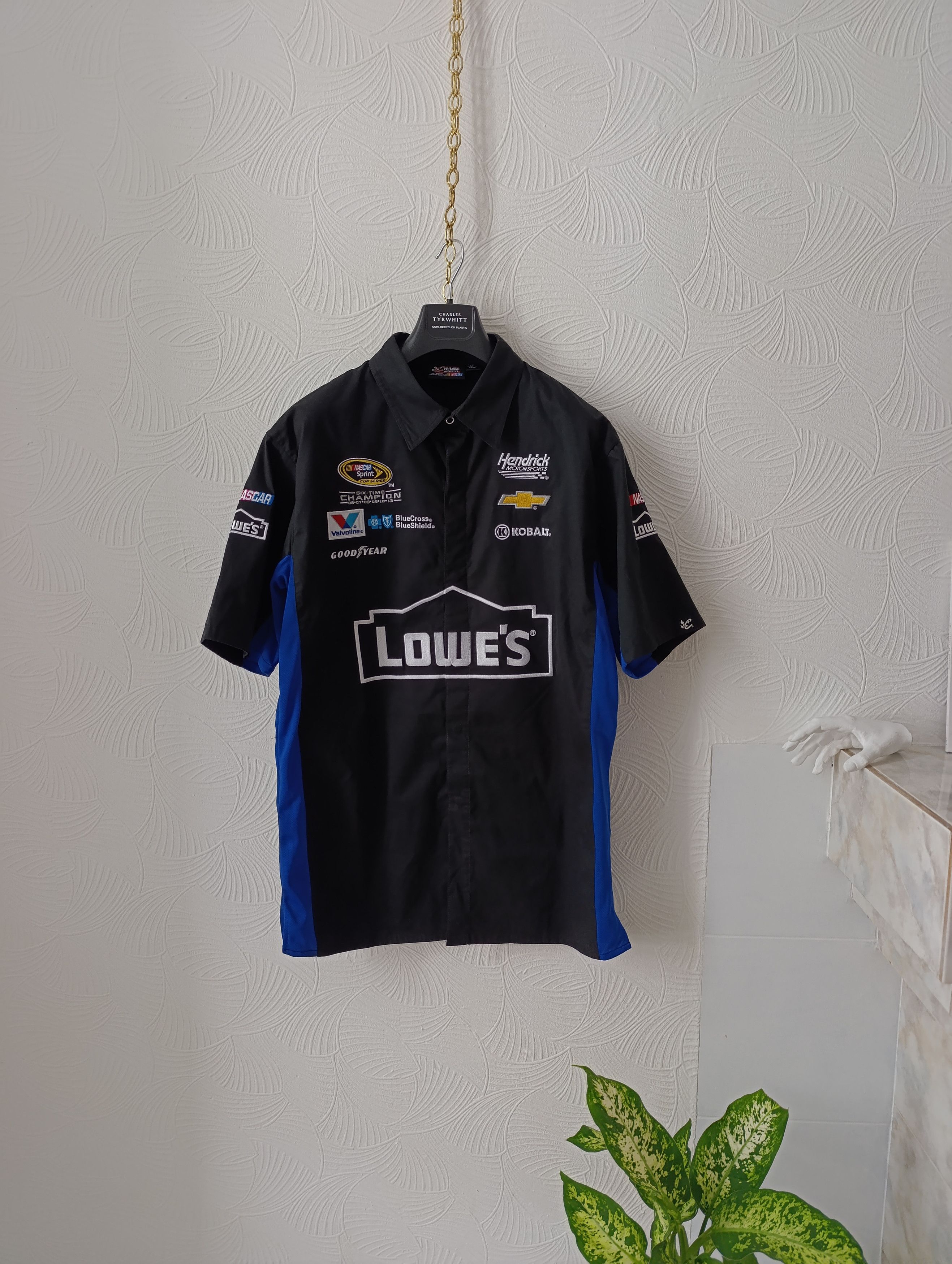 Chase Authentics JIMMIE JOHNSON CHASE LOWE'S BLACK RACING SHIRT MEN NASCAR Size US L / EU 52-54 / 3 - 1 Thumbnail