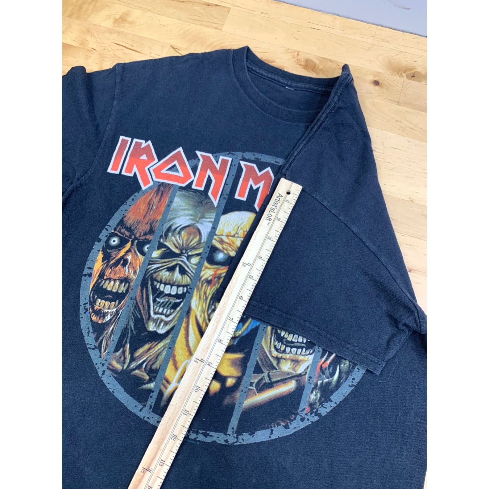 Vintage Iron Maiden Shirt Mens M Black Cotton Short Sleeve Crew Neck Band Rock Heavy Metal Vintage No Unscented Size US M / EU 48-50 / 2 - 7 Thumbnail