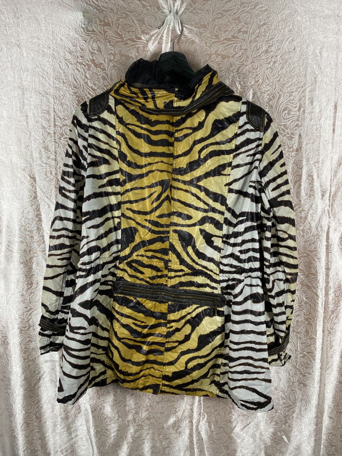 Japanese Brand Vintage La Moda Goji Tiger Print Jacket Y2K Animal Pattern Size L / US 10 / IT 46 - 9 Thumbnail