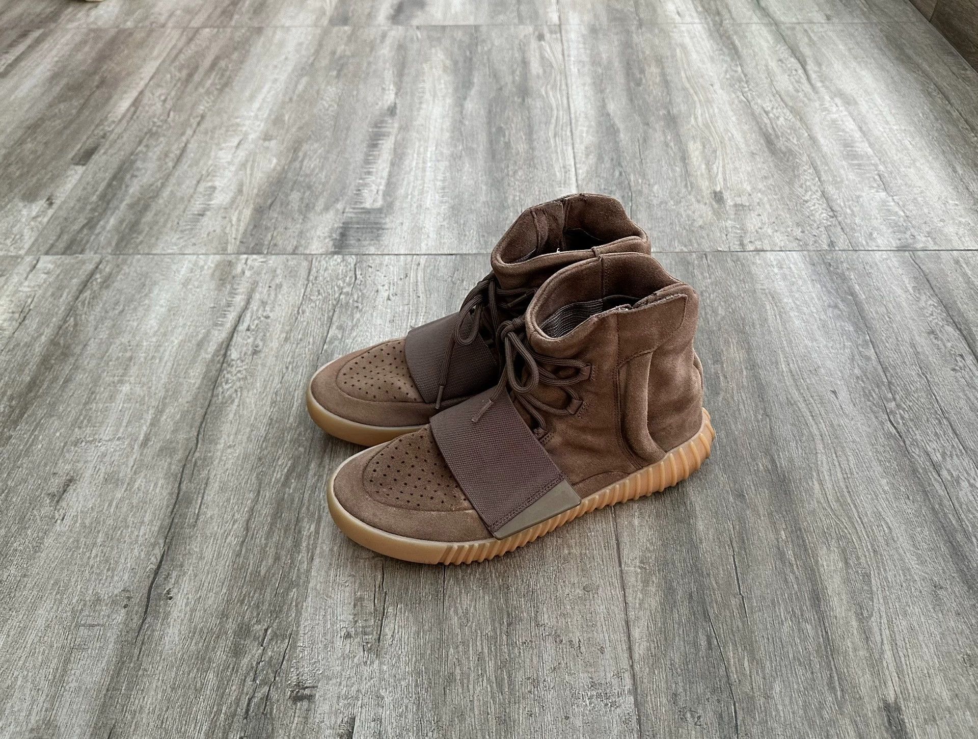 Adidas Adidas Yeezy 750 high-top Coconut Brown 43 used BY2456 Size US 10 / EU 43 - 2 Thumbnail