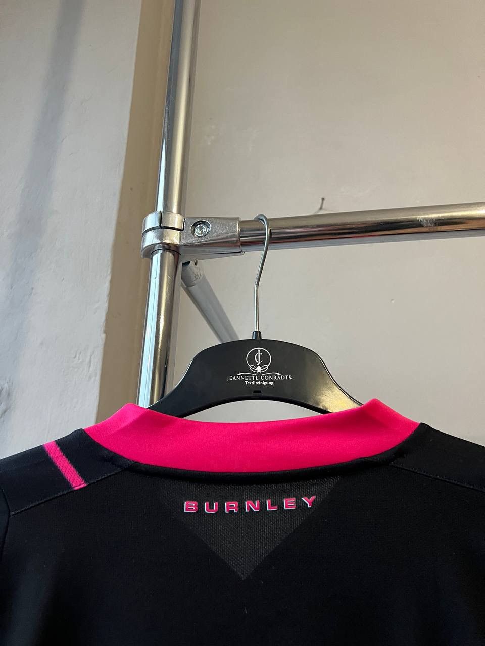 Umbro 2022/23 BURNLEY FC RARE THIRD SOCCER JERSEY FOOTBALL SHIRT Size US XL / EU 56 / 4 - 15 Thumbnail