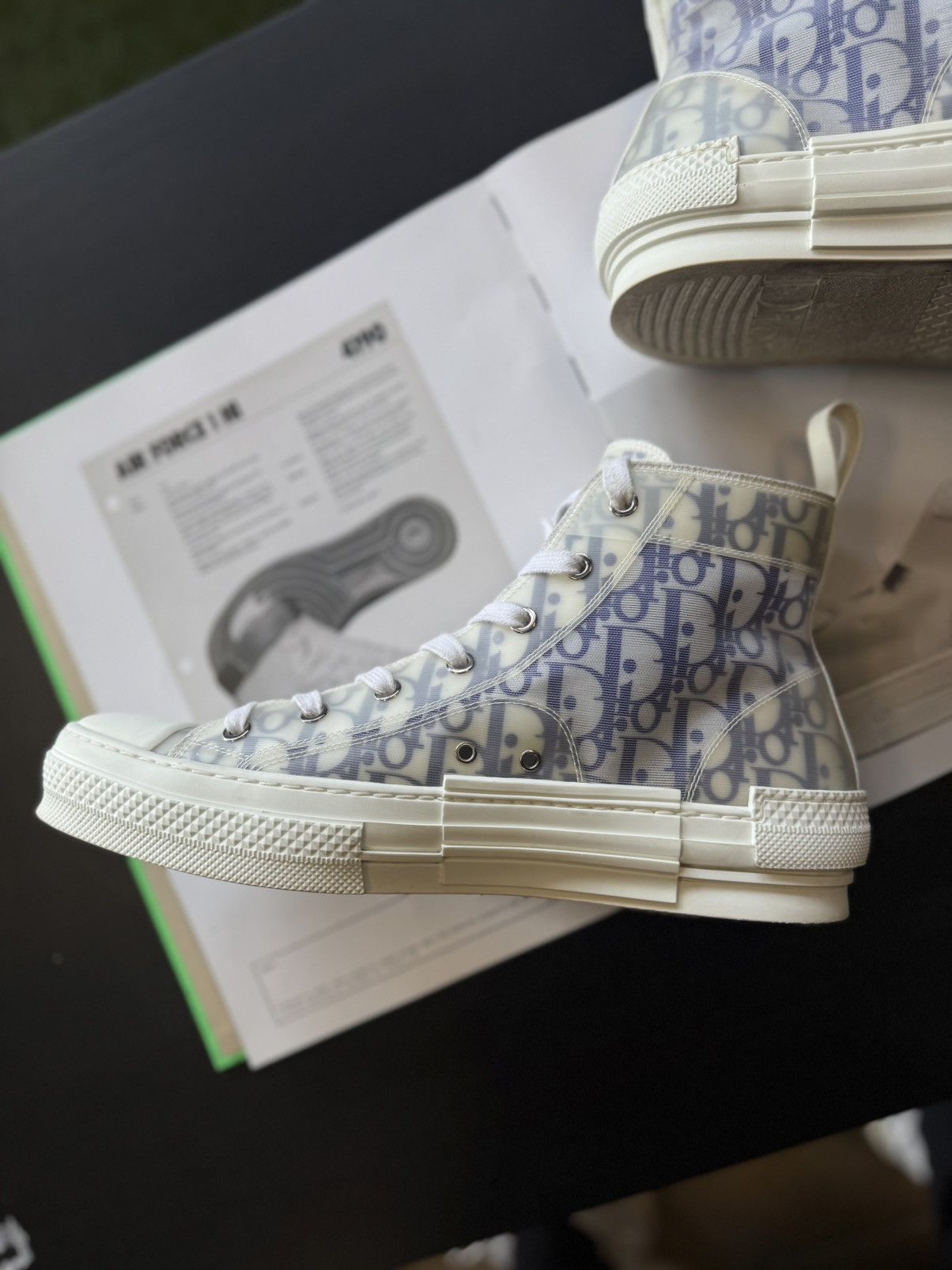 Dior Dior B23 Kenny Scharf High Top Sneakers 42EU/9US Size US 9 / EU 42 - 8 Thumbnail