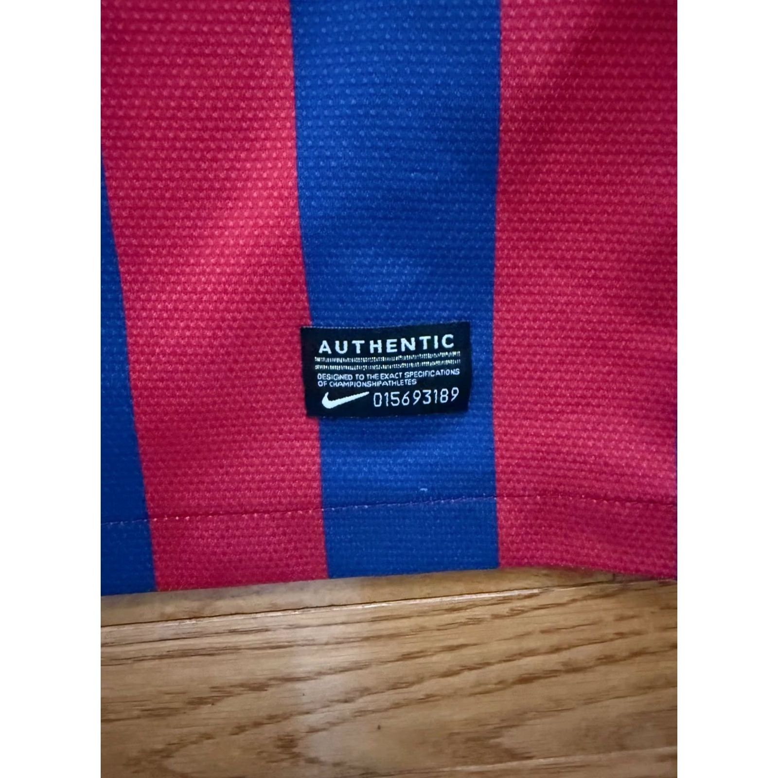 Nike Nike FC Barcelona Messi Jersey Striped Short Sleeve Red Blue sz S Mens Size US S / EU 44-46 / 1 - 3 Thumbnail