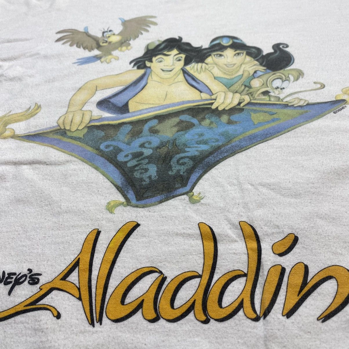 Vintage Vintage 90s Disney Aladdin Tee Size US M / EU 48-50 / 2 - 3 Thumbnail