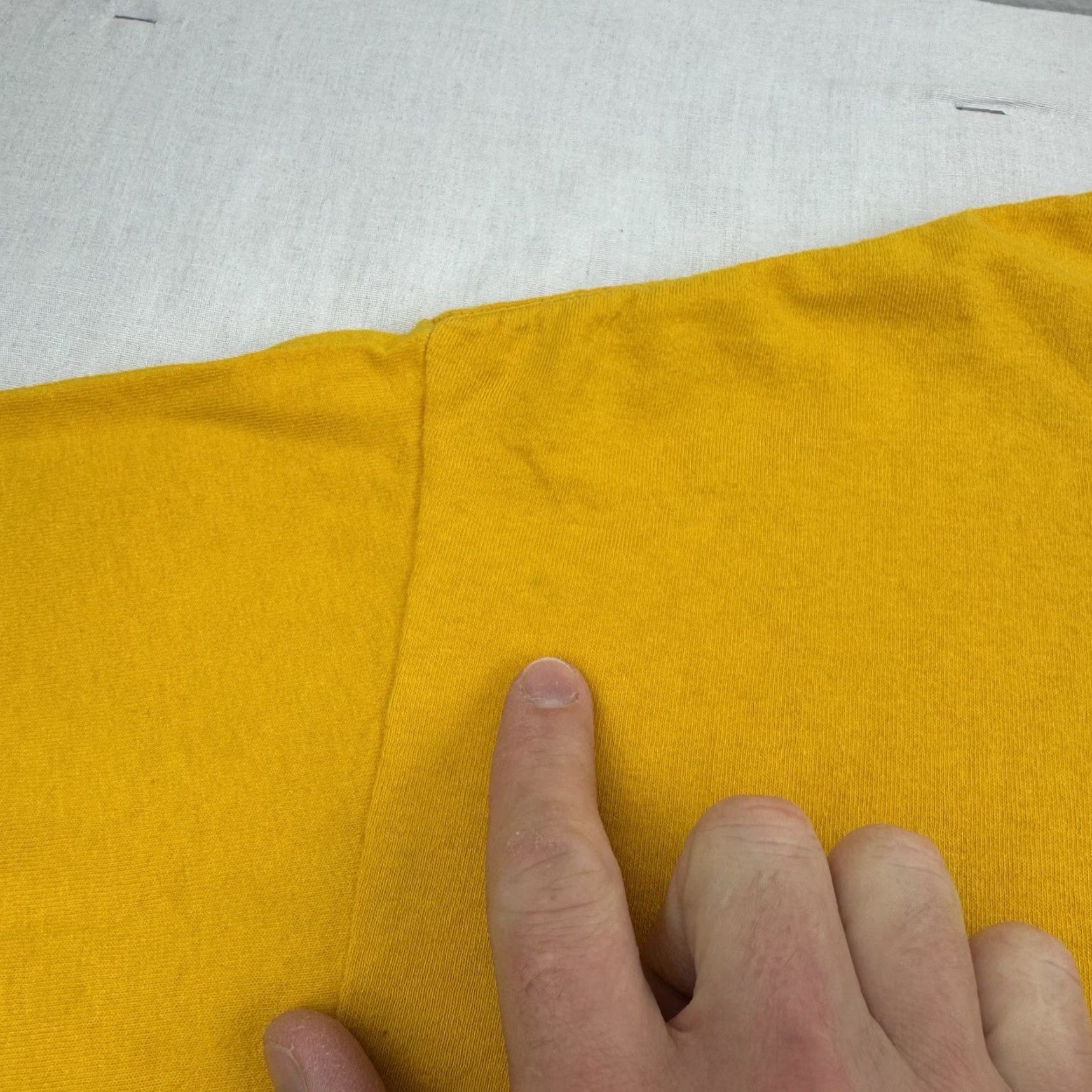 Nike VINTAGE Nike T-Shirt Adult XL Yellow Spellout Y2K Grunge Hipster Mens Size US XL / EU 56 / 4 - 6 Thumbnail