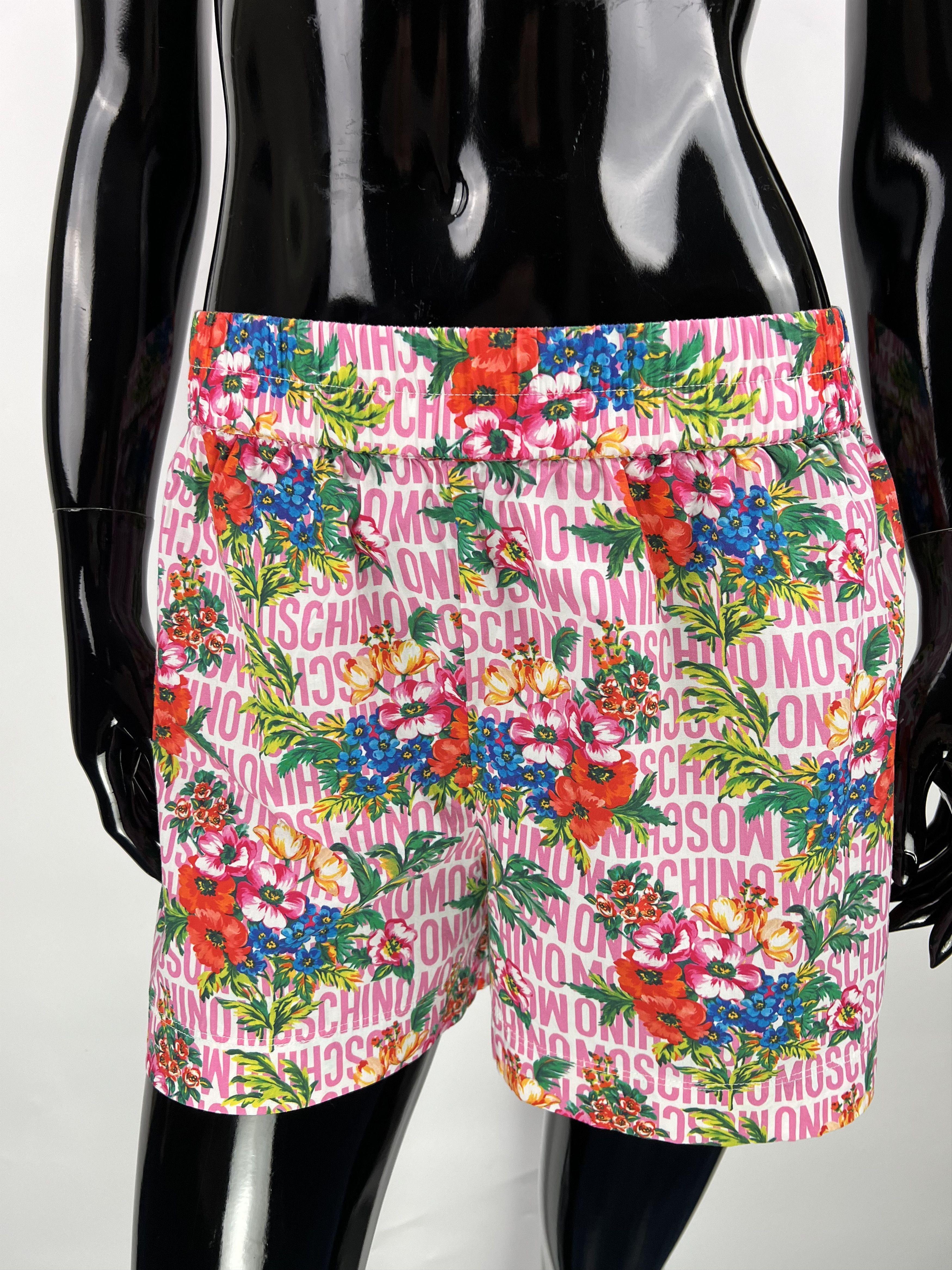 Moschino Moschino Teen Full Print Shorts Size XS Size 26" / US 2 / IT 38 - 3 Thumbnail