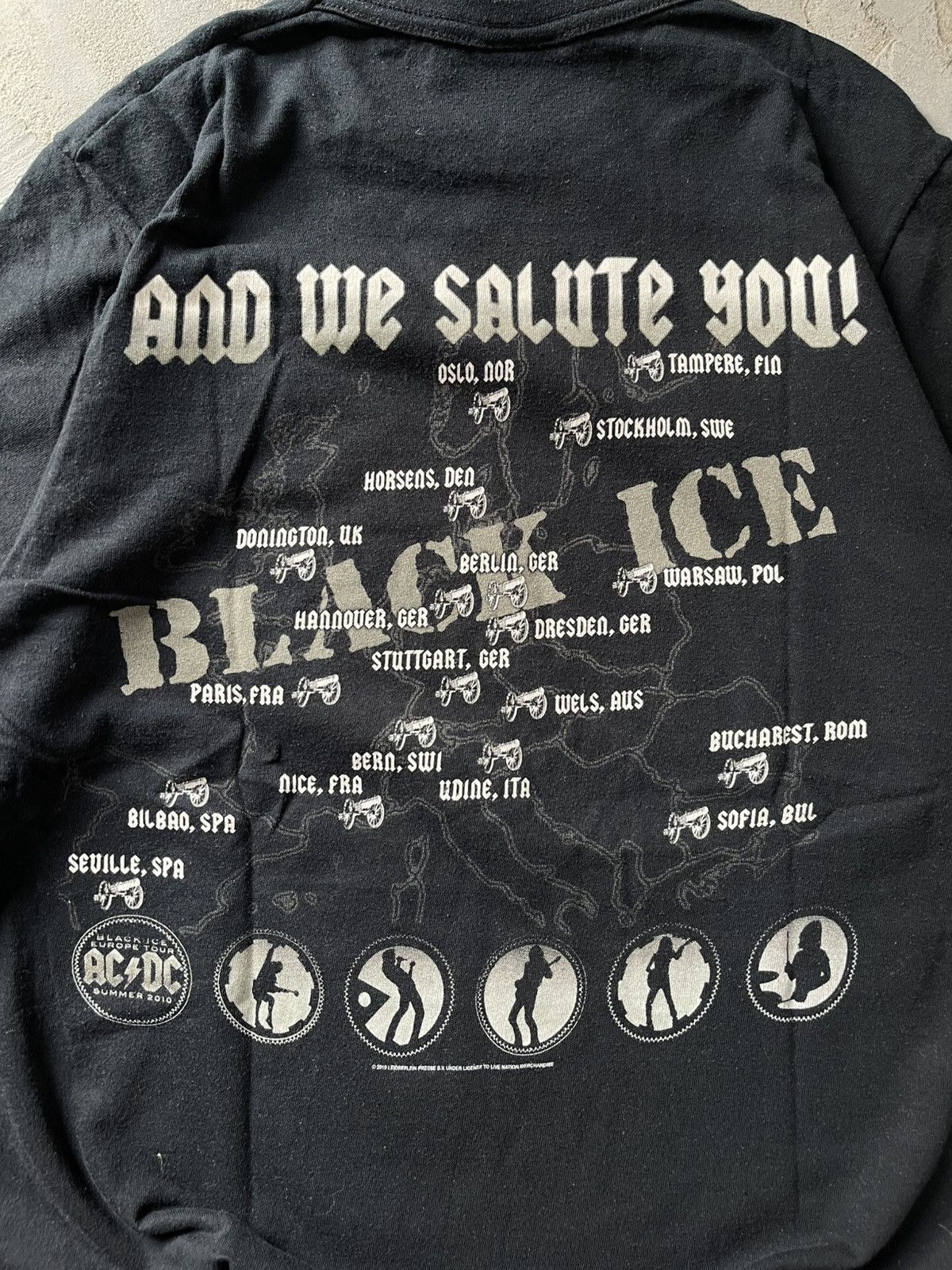 AC/DC AC DC vintage merch shirt Back in Europe tour 2010 BLACK ICE Size US L / EU 52-54 / 3 - 7 Thumbnail