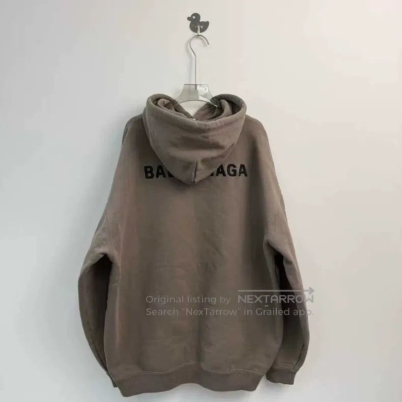 Balenciaga Balenciaga Brown front and back embroidered letter Logo ho Size US M / EU 48-50 / 2 - 5 Thumbnail