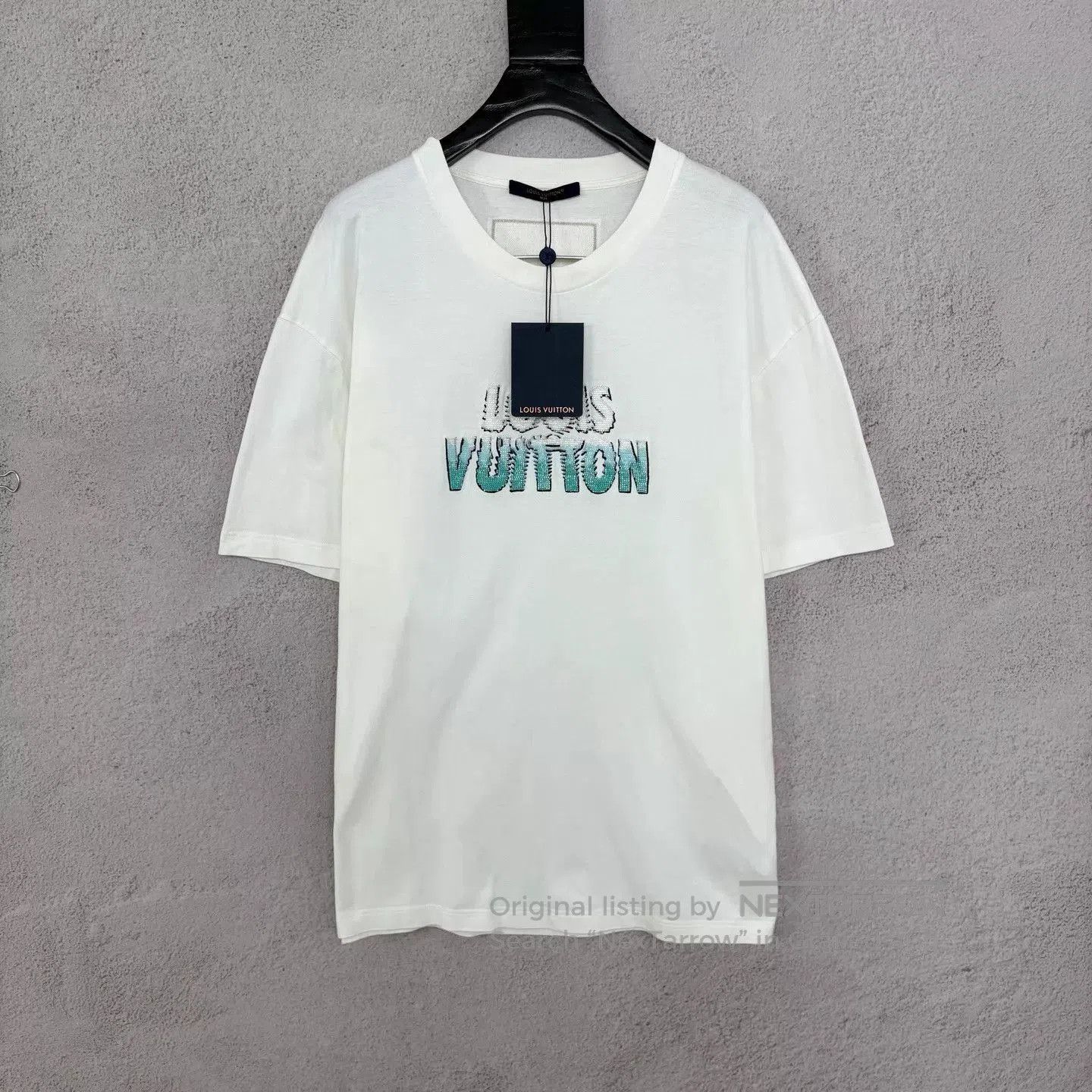 Louis Vuitton White Short Sleeve Graphic T-Shirt. Size US XL / EU 56 / 4 - 1 Thumbnail