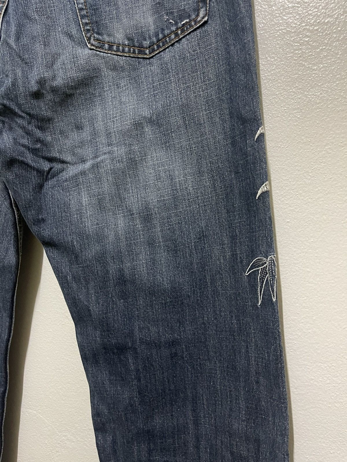 Japanese Brand Tiger Motive Embroidery Jeans Size US 35 - 14 Thumbnail
