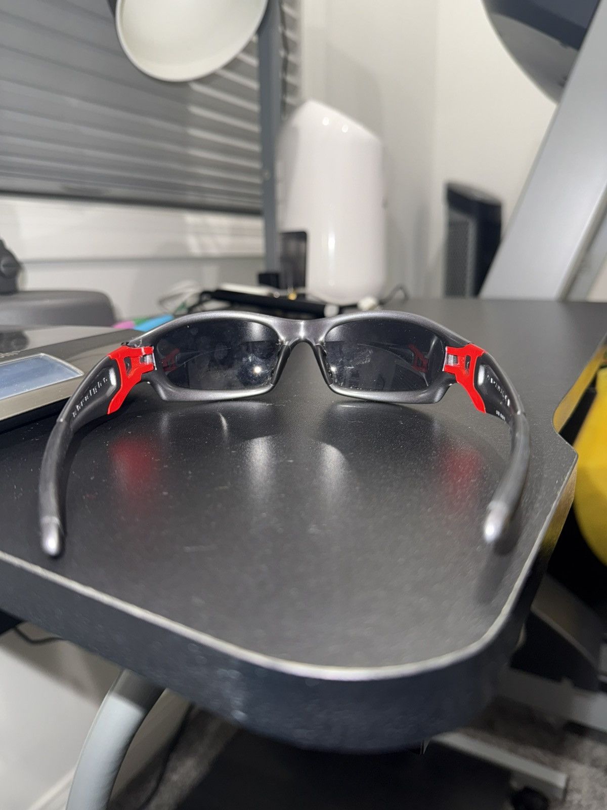 Oakley Oakley X Ducati X Casey Stoner Wraparound Sunglasses Shades Size ONE SIZE - 9 Thumbnail