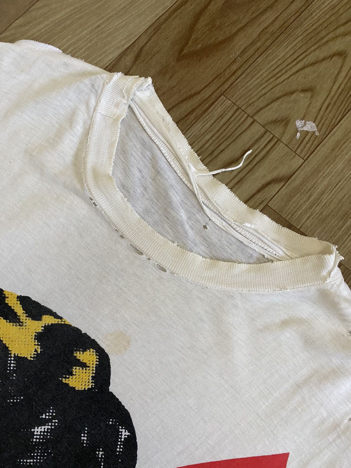 Vintage Vintage Candy Clark Distressed Tee Size US M / EU 48-50 / 2 - 6 Thumbnail