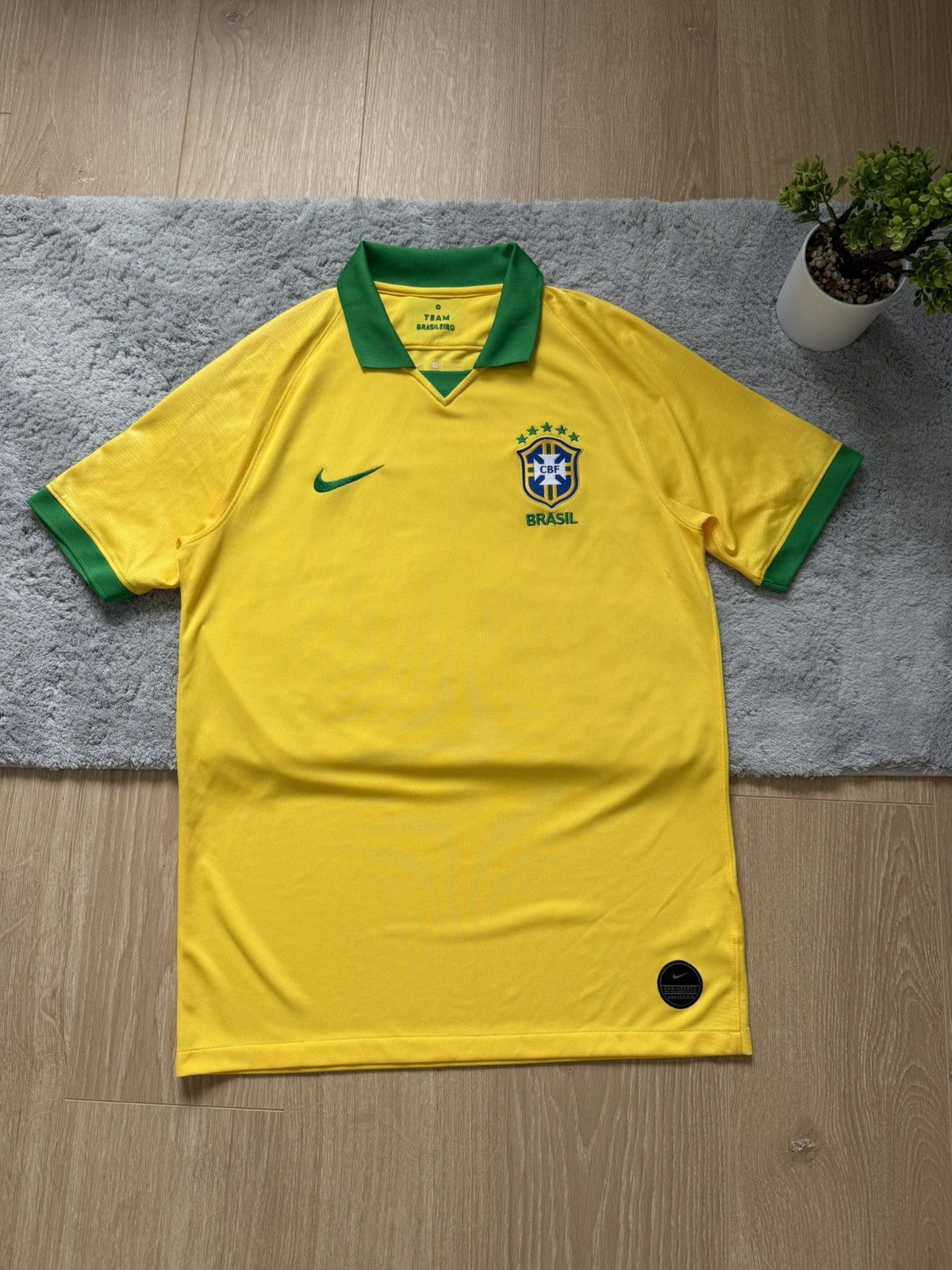 Nike Nike Brazil 🇧🇷 Jersey 19/20 season Size US M / EU 48-50 / 2 - 1 Thumbnail