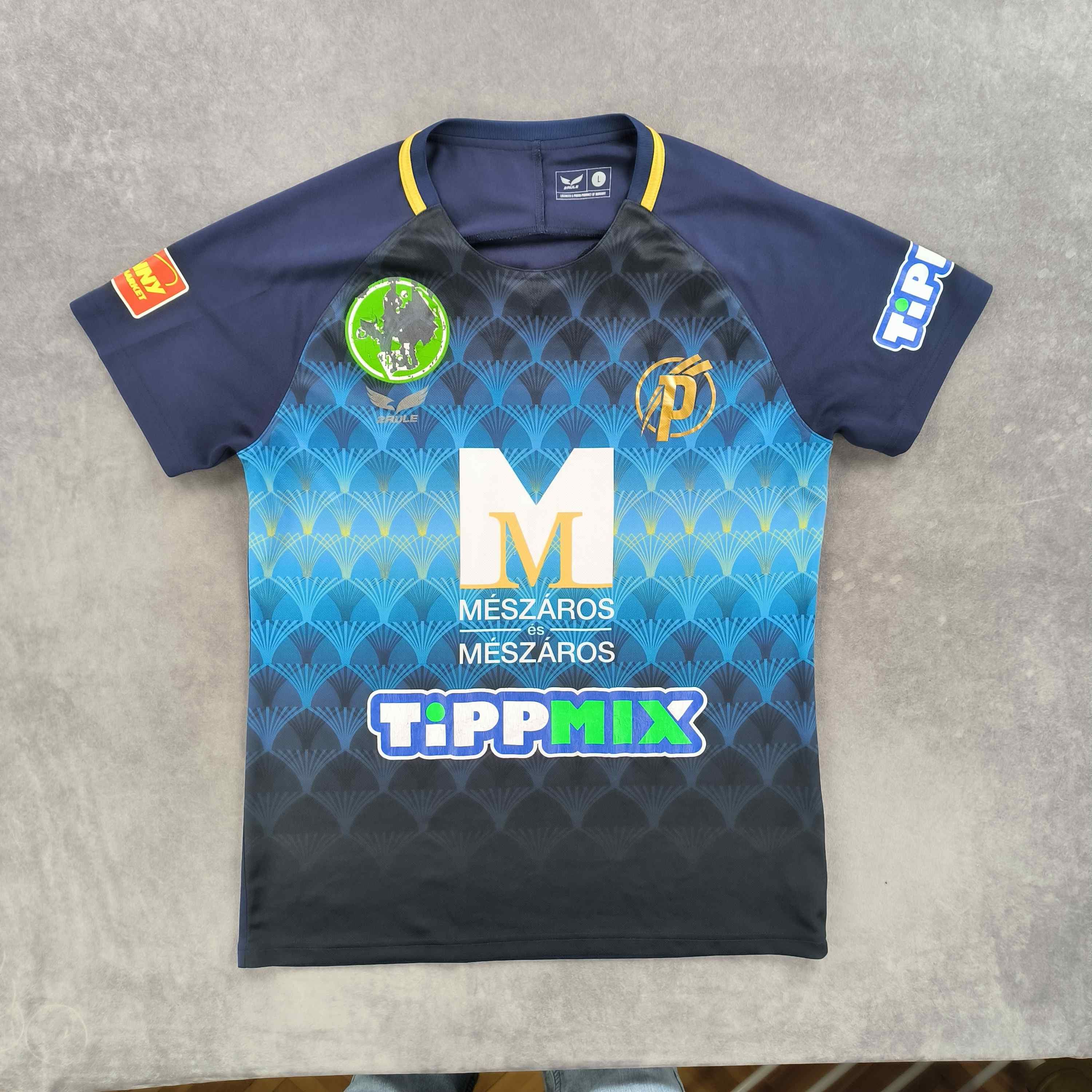 Other Puskás Akadémia 2020-21 2Rule home football jersey size L Size US L / EU 52-54 / 3 - 1 Thumbnail